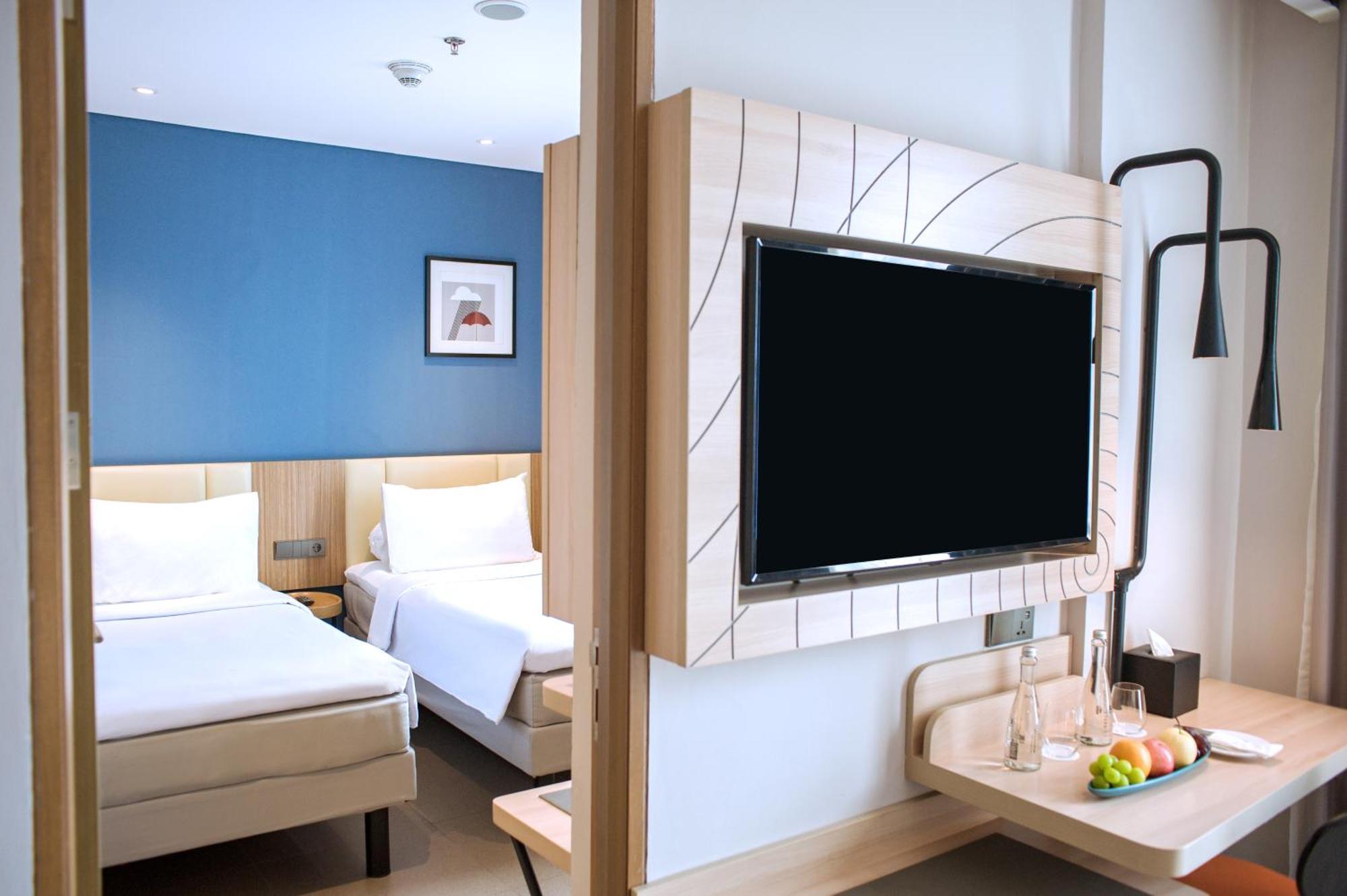 Family Room 1 Double Bed & 2 Single Beds