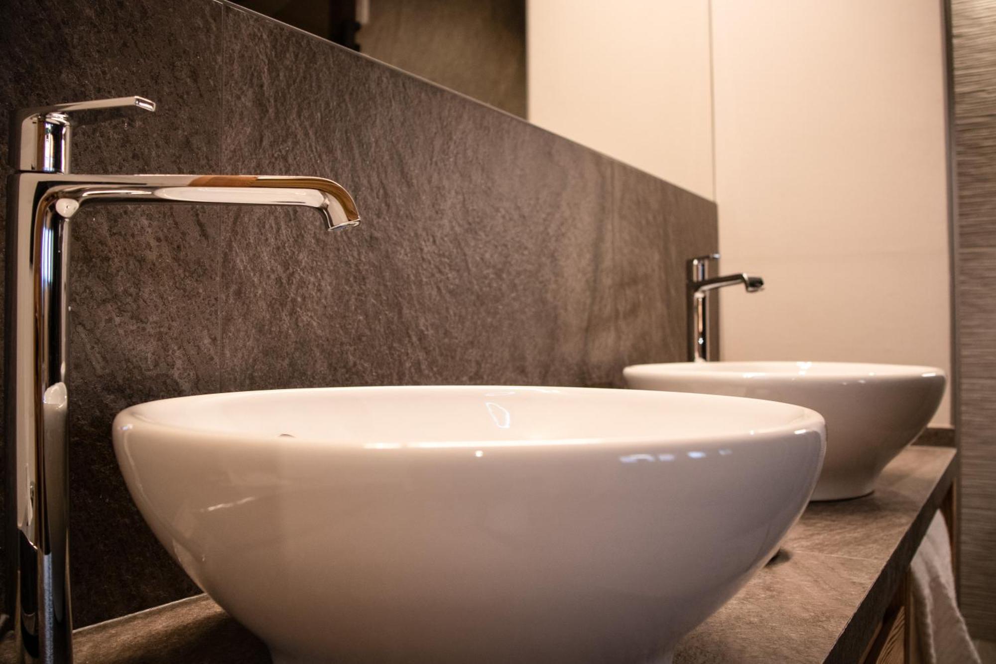Suite Spa Bath,1538059012:JPEG