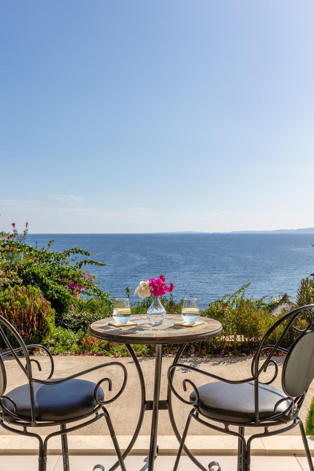 Junior Suite Patio Sea View