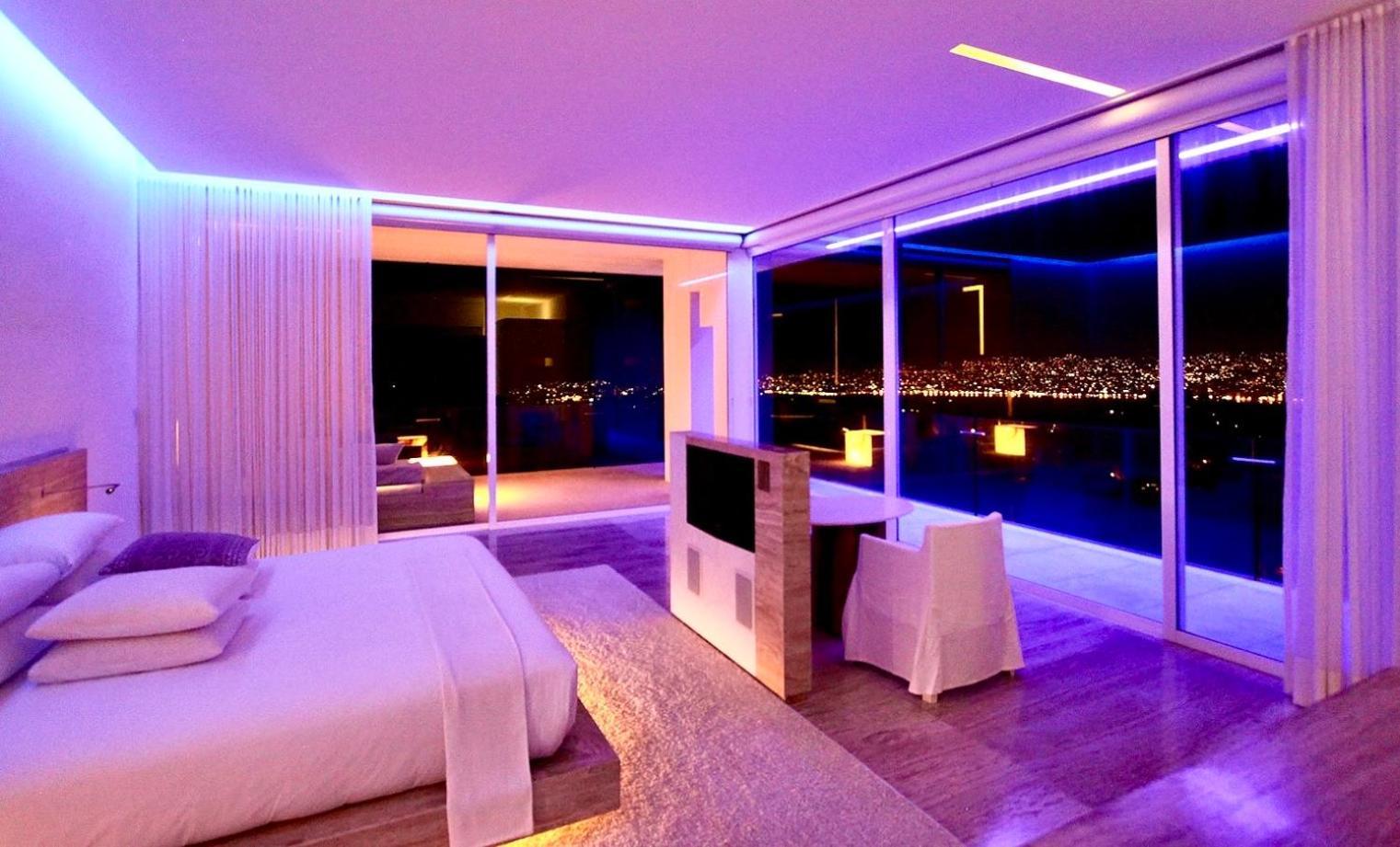 Corner Suite
