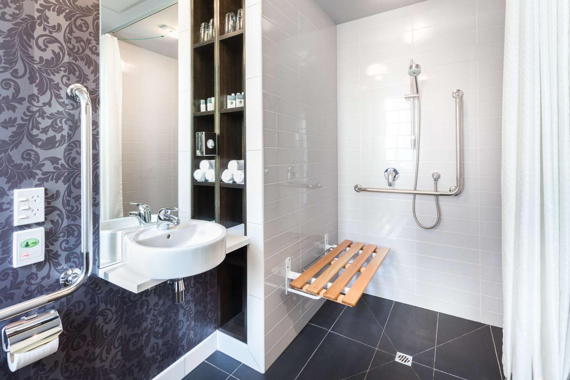 King Room Kitchenette Mobility Access