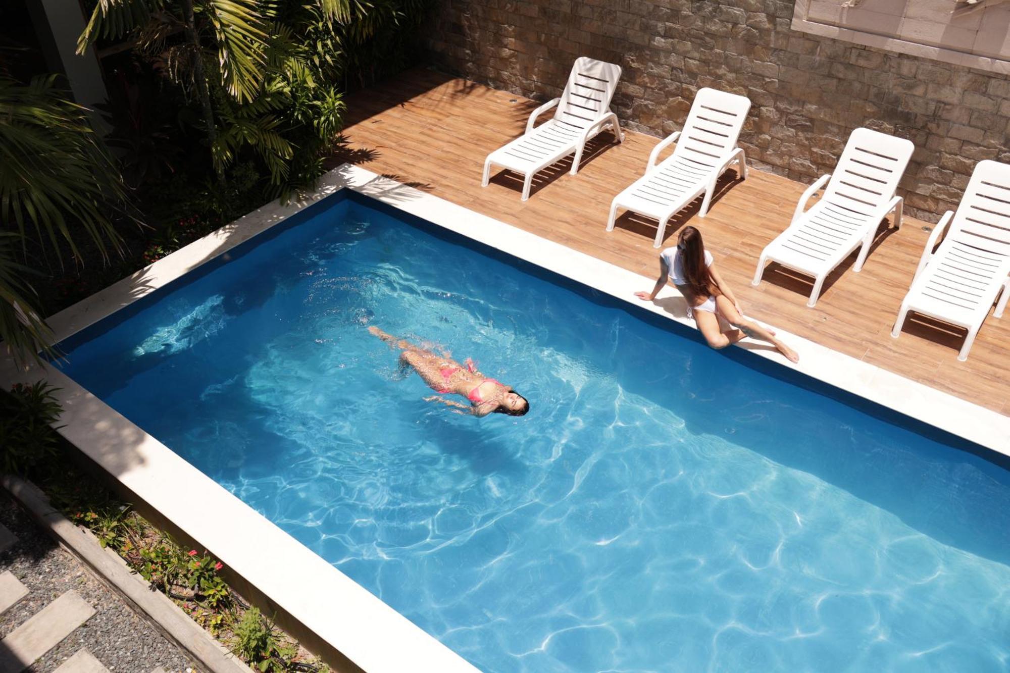 Deluxe Double Room Pool View