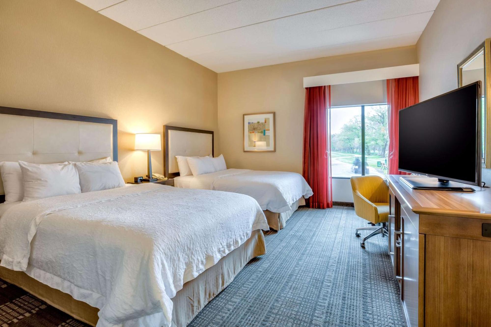Queen Room Two Queen Beds Roll Shower Disability Access or Non-Smoking