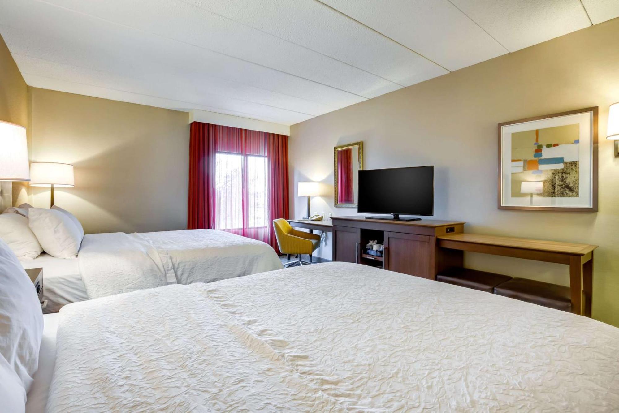 Queen Room Two Queen Beds