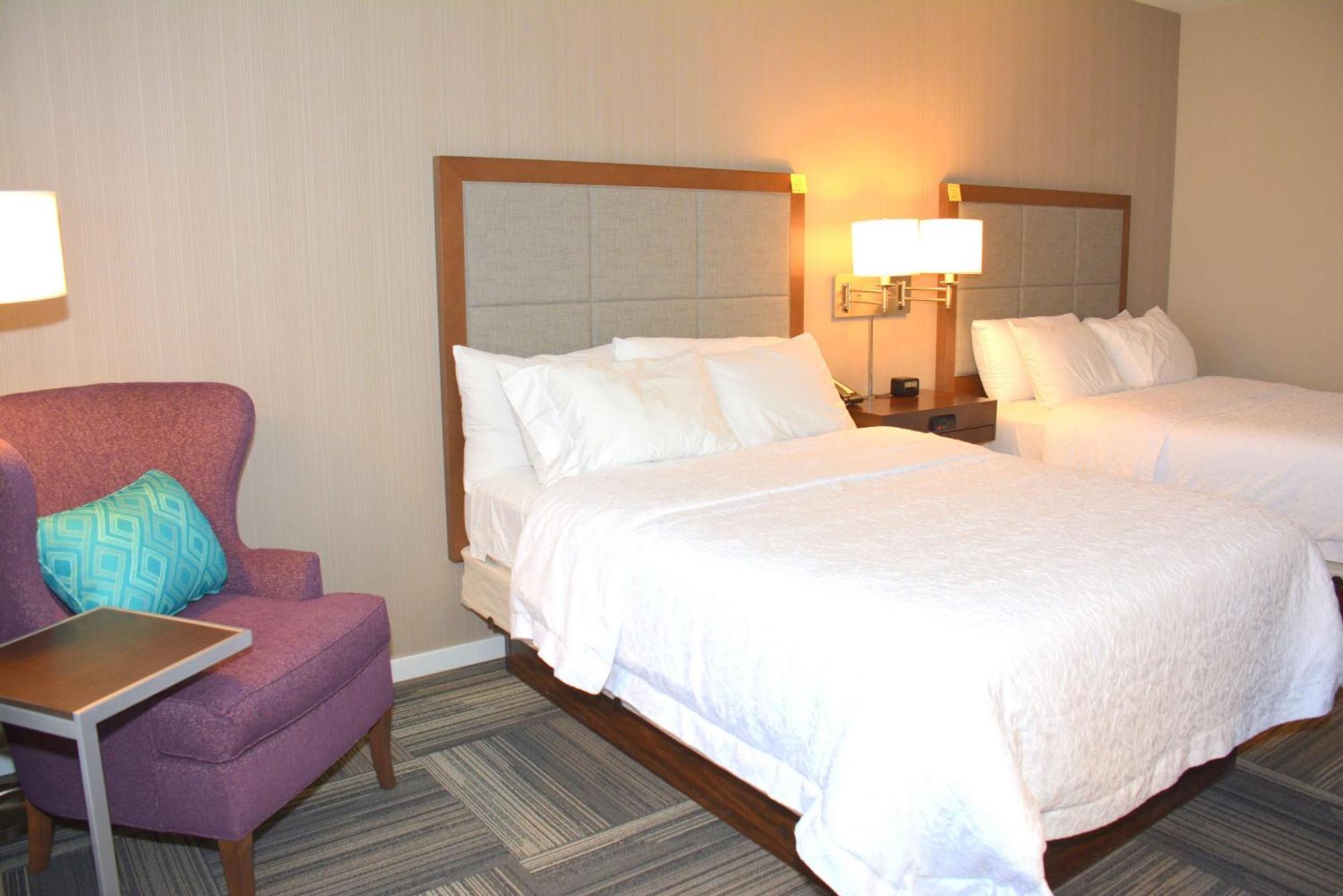 Room with Two Queen Beds - Non-Smoking