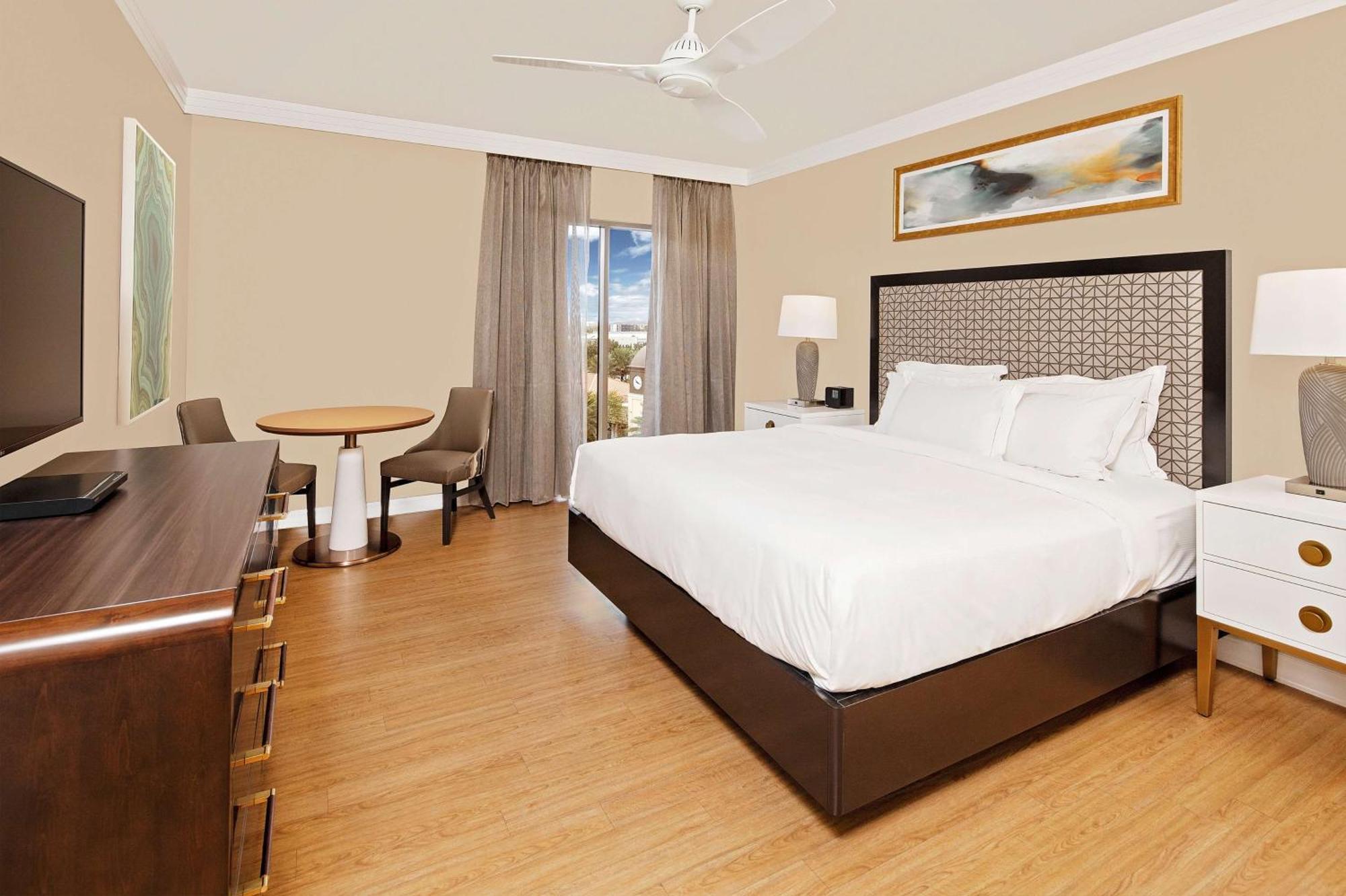 Studio One King Bed Hearing Accessible