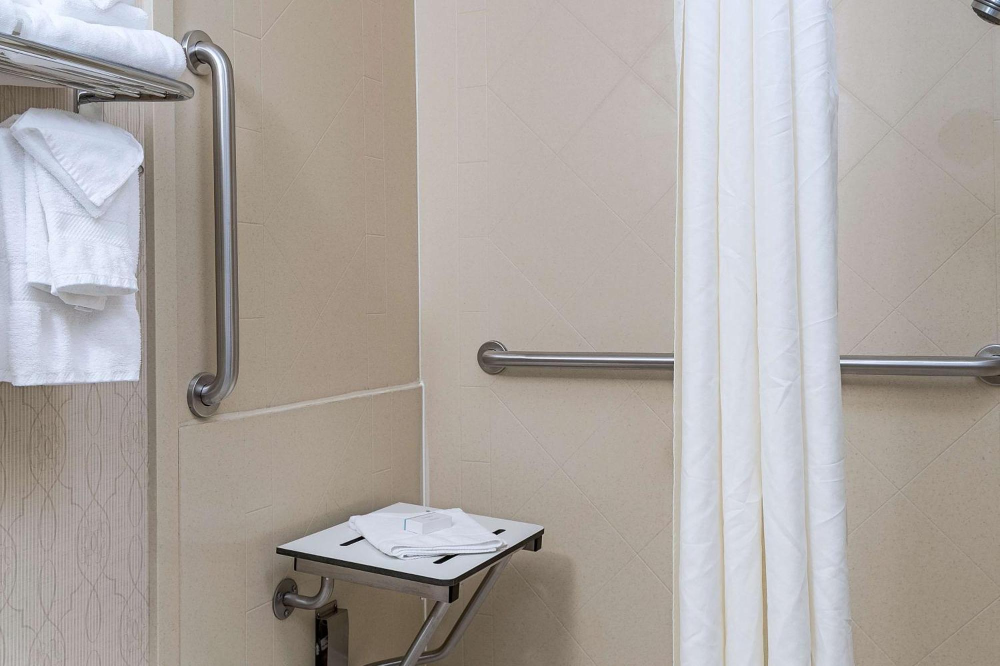 King Room Mobility Access or Non-Smoking