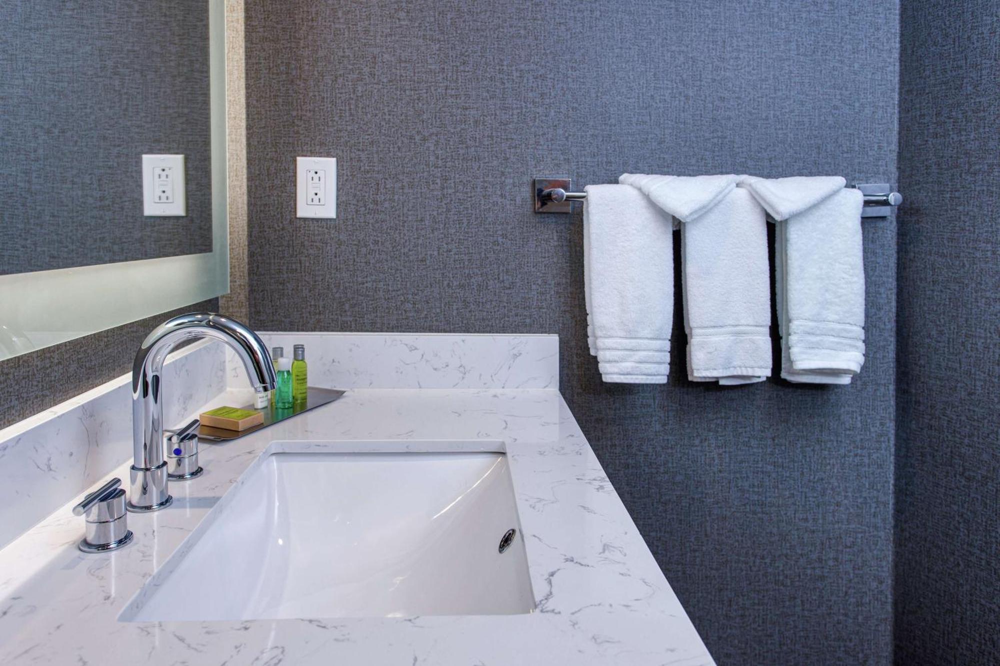 Family Suite,1551655348:JPEG