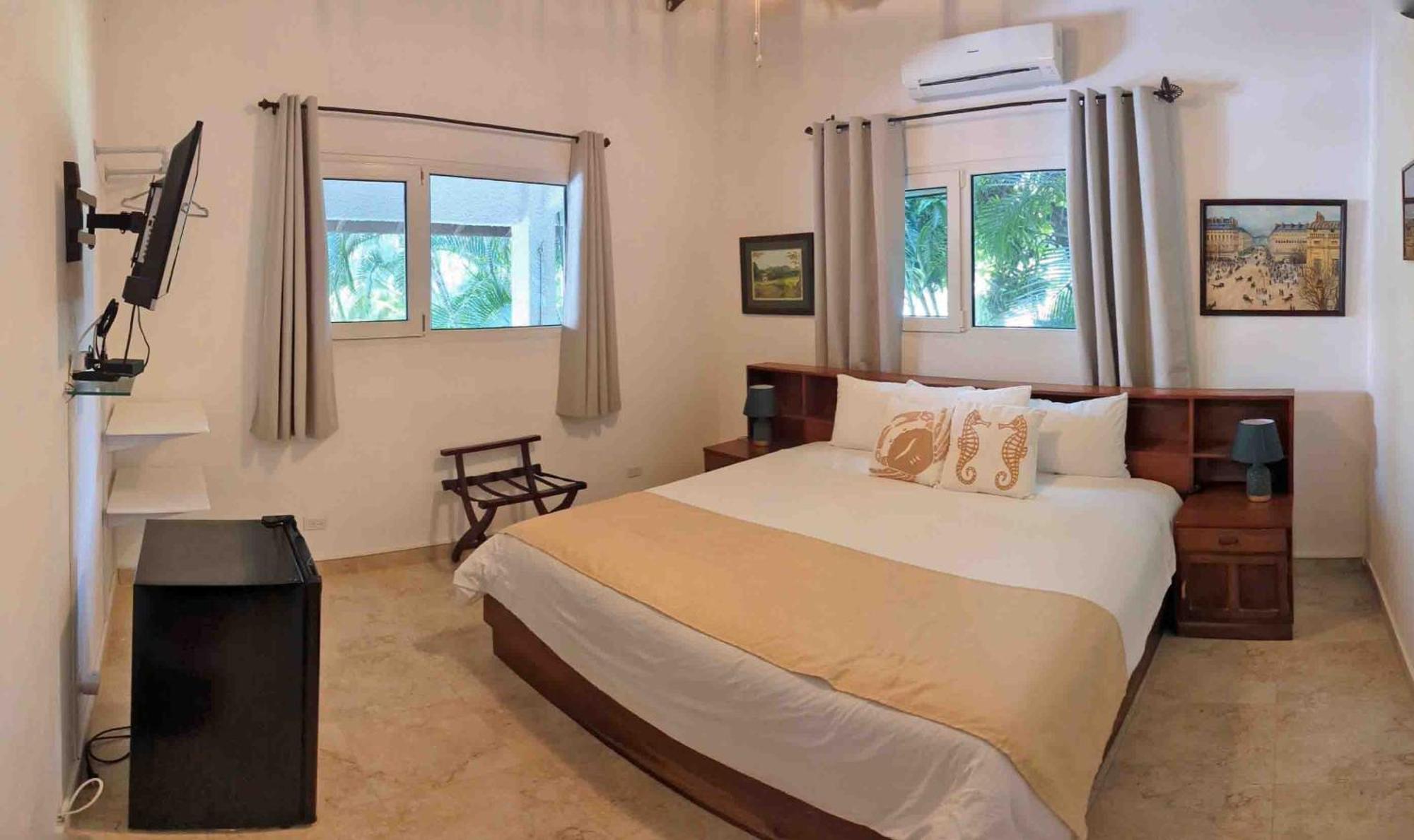 Double Room Private External Bathroom