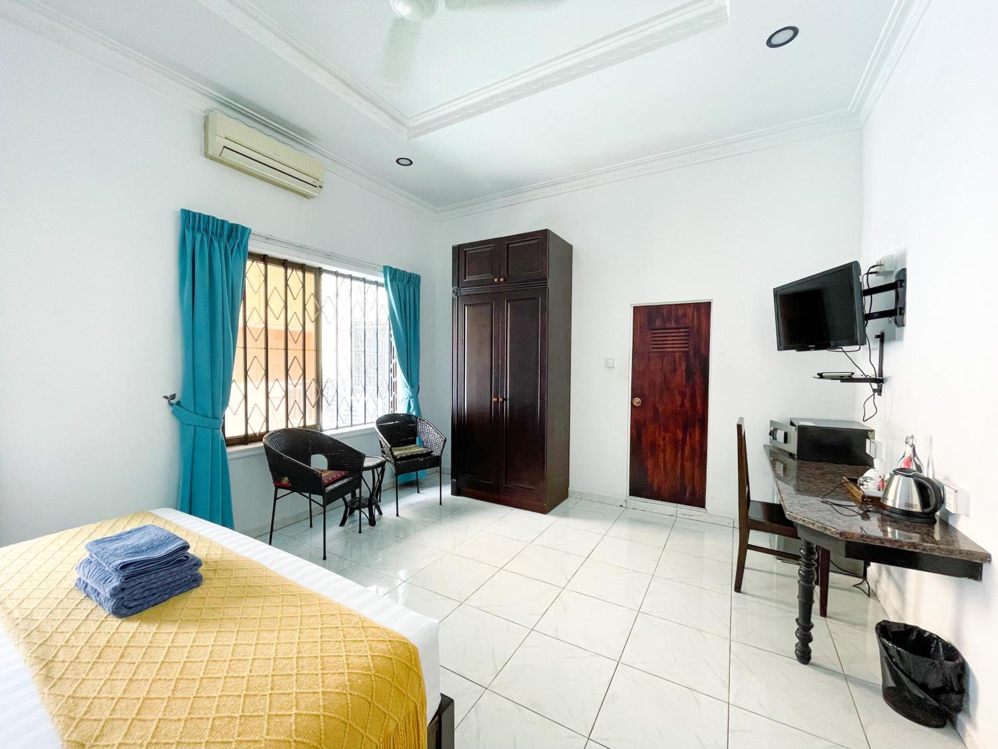 Deluxe King Room