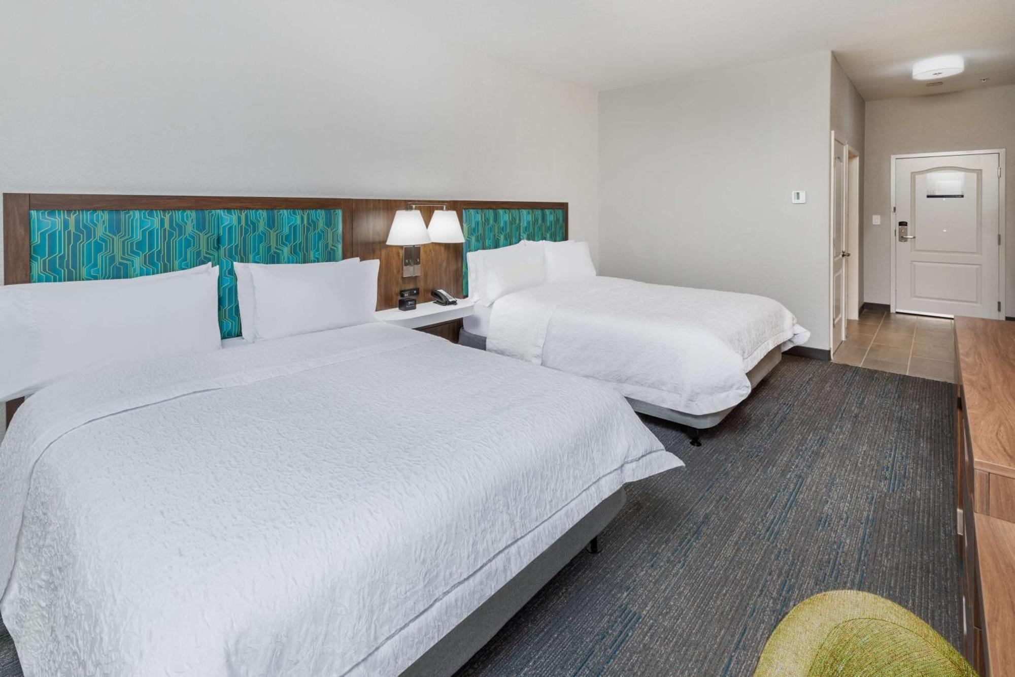 Queen Room Two Queen Beds Mobility Hearing Access or Non-Smoking