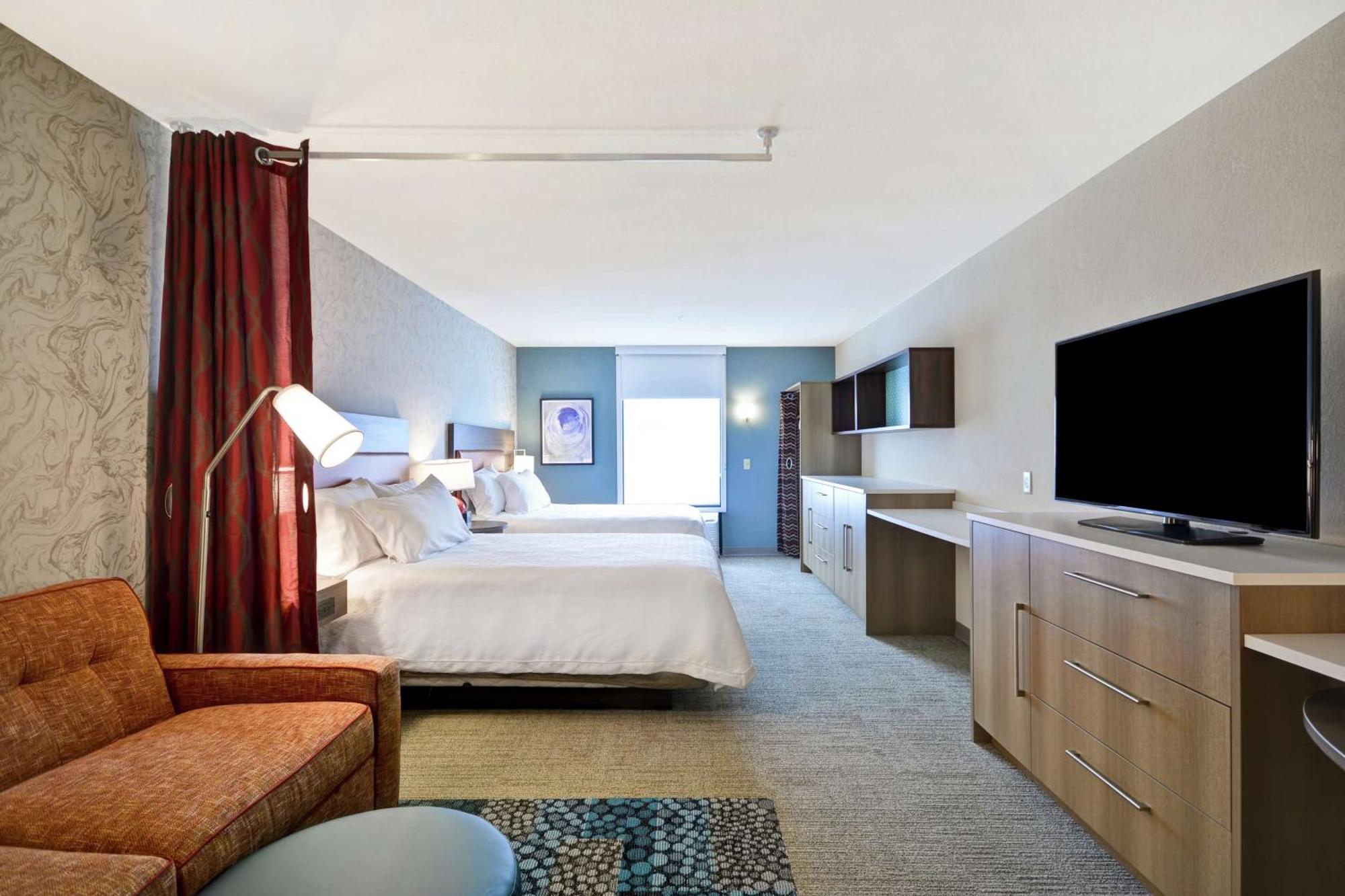 Queen Studio Two Queen Beds Non-Smoking