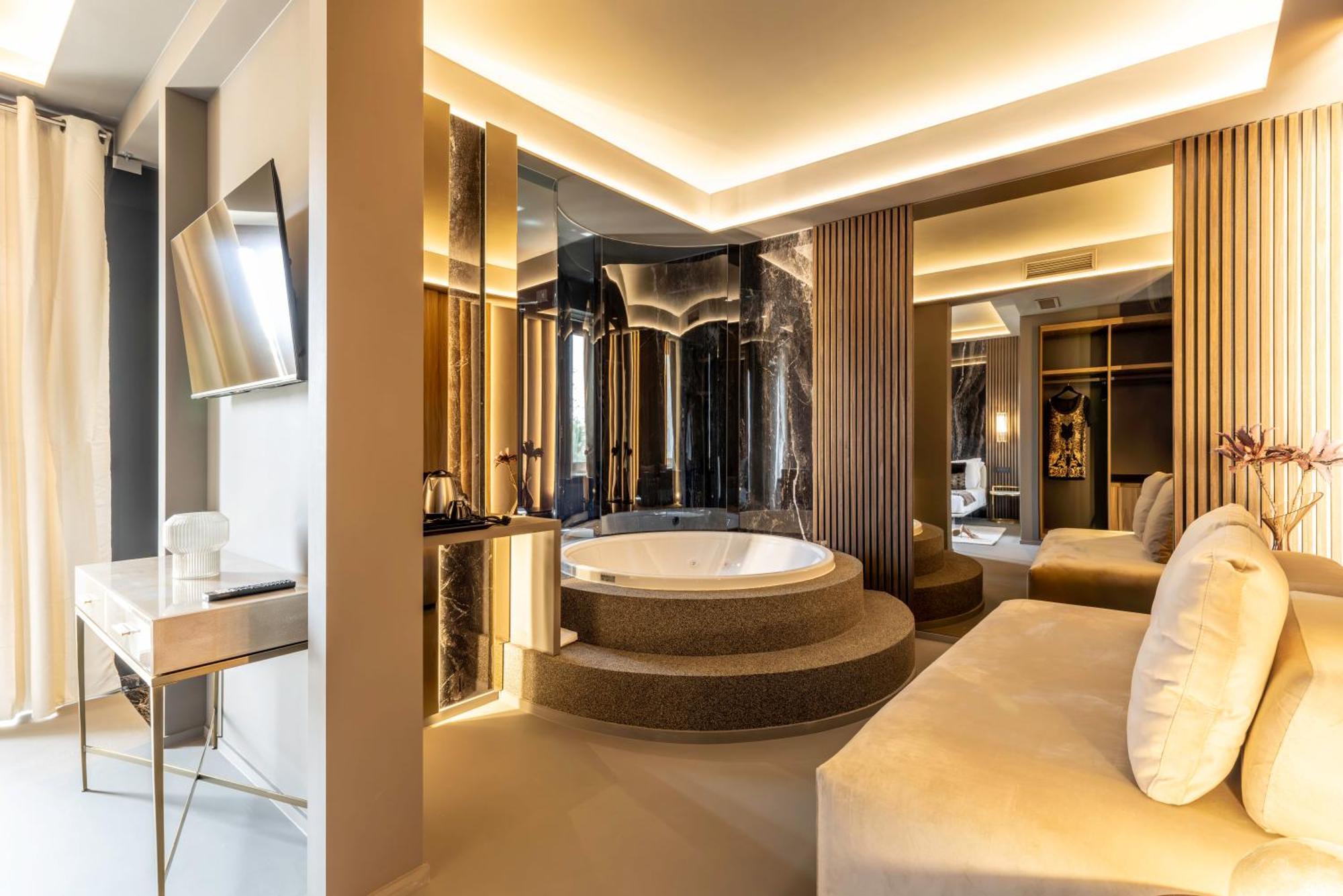 Suite Hot Tub