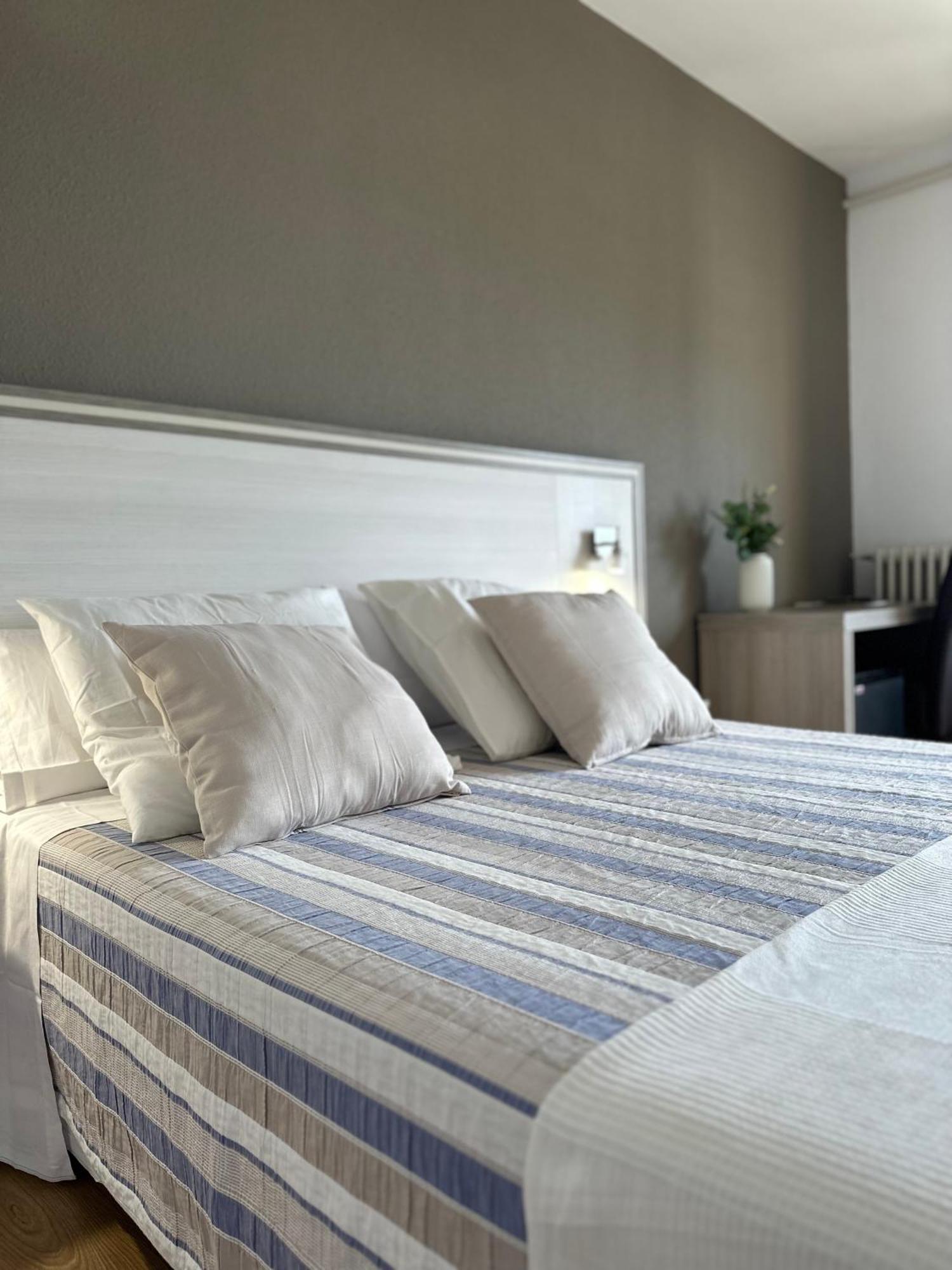 Double or Twin Room Balcony