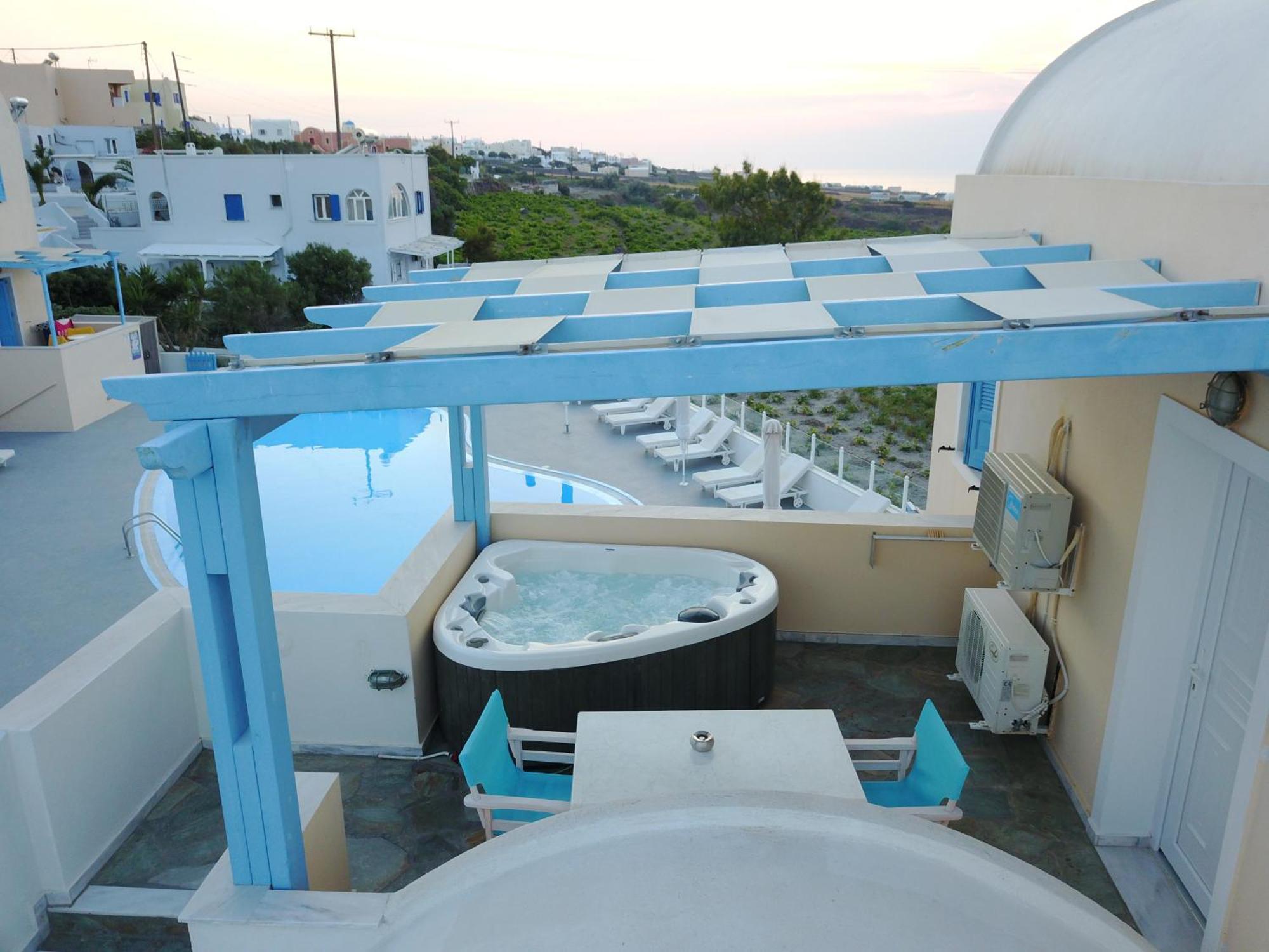 Studio Outdoor Hot Tub Sea View