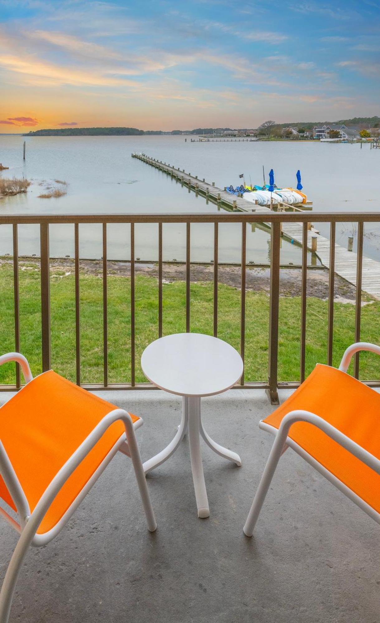 Bay View King Room - ADA
