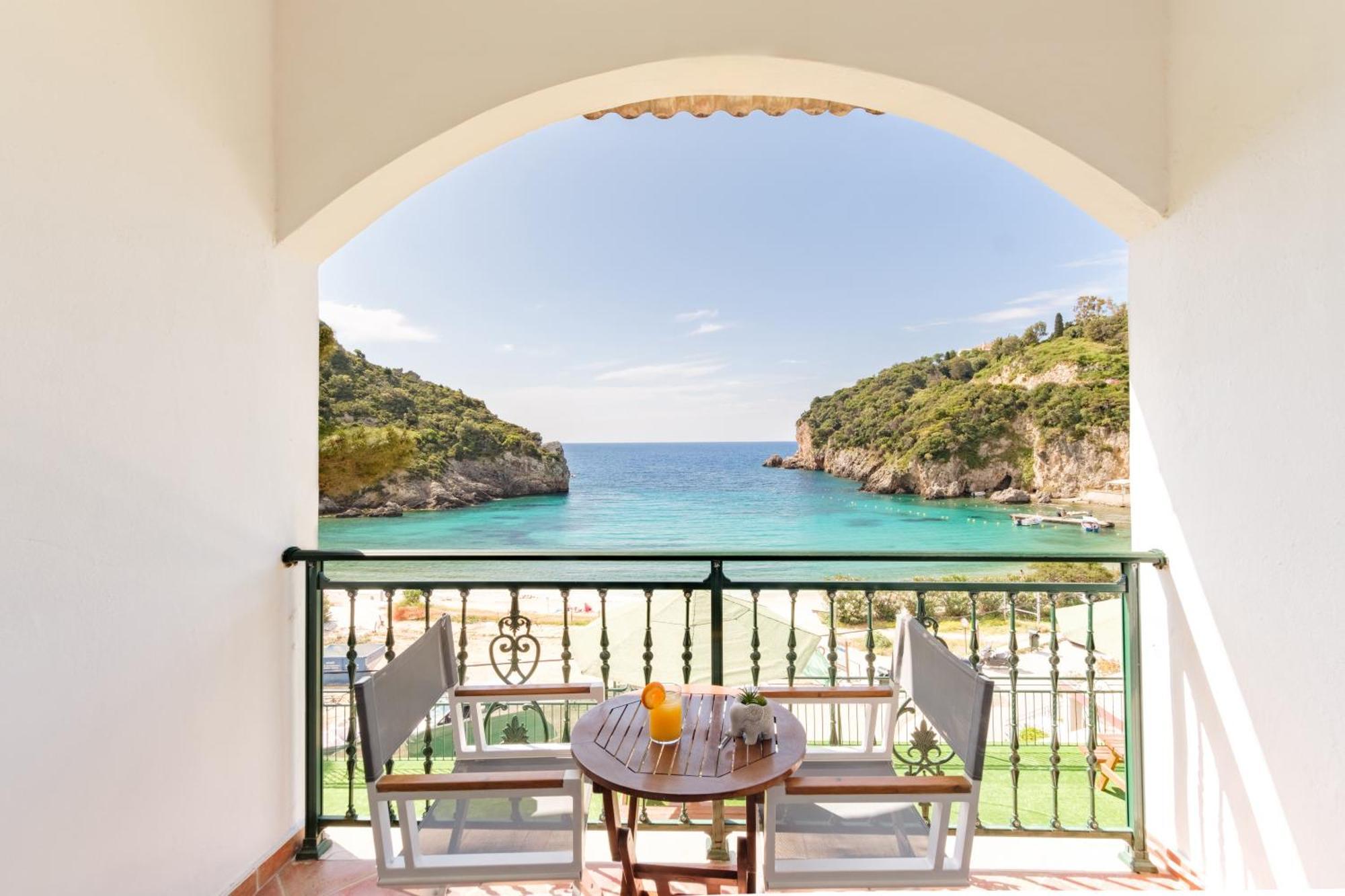 Apollon Top Floor Standard Double/Twin Room