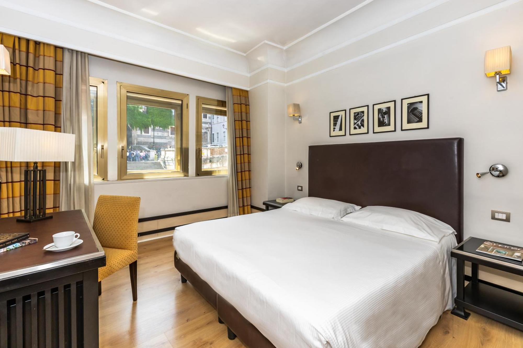 Classic Double Room