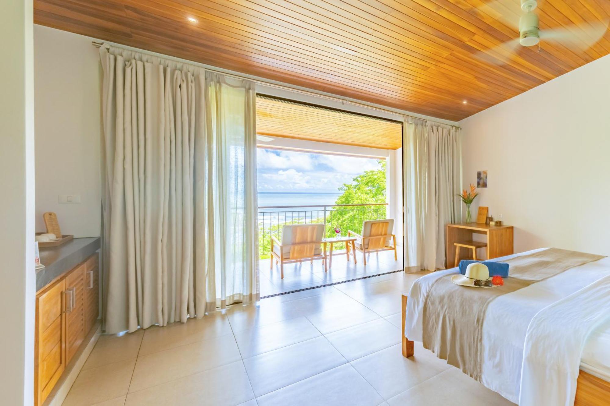 Panorama Suite One King Bed