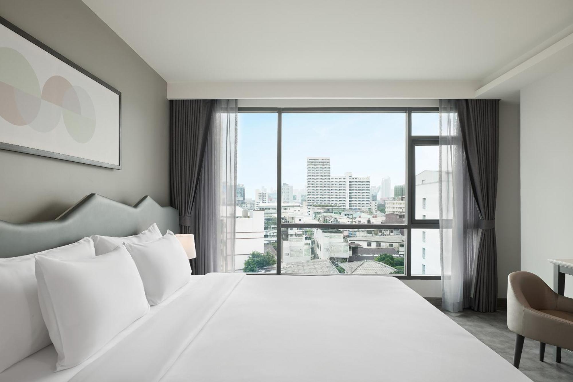 Superior Double Room City View