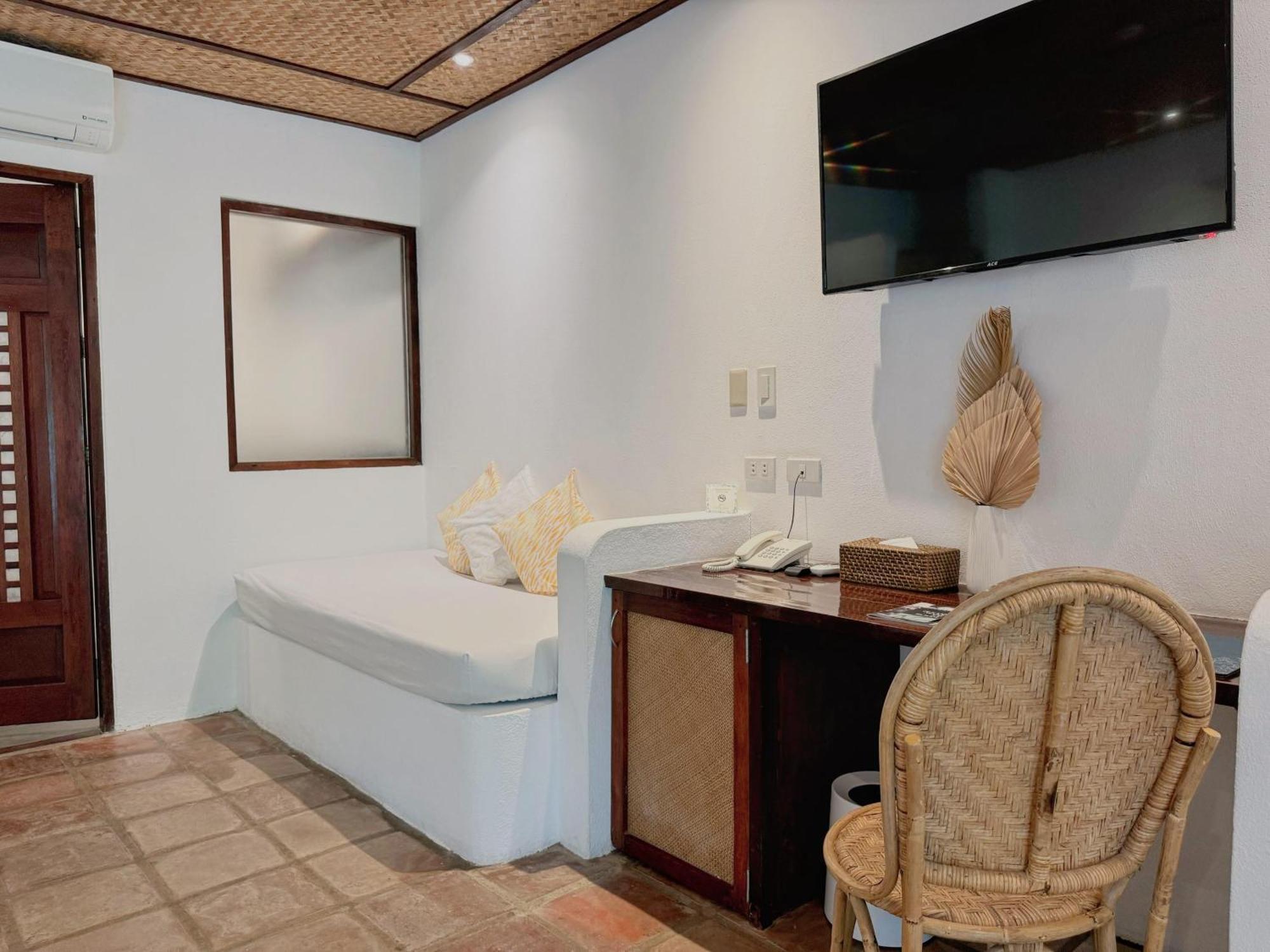 Deluxe Double Room Patio