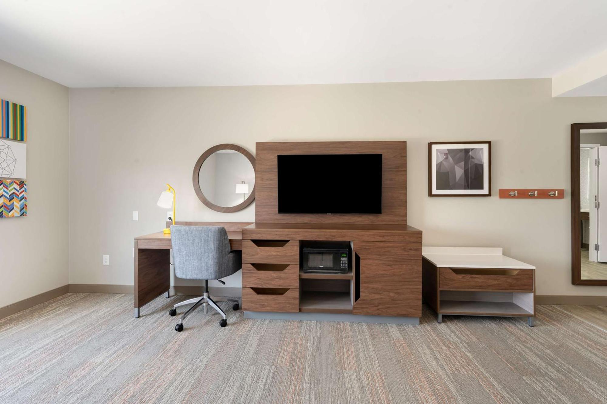 Queen Room Two Queen Beds Mobility Accessible or Non-Smoking