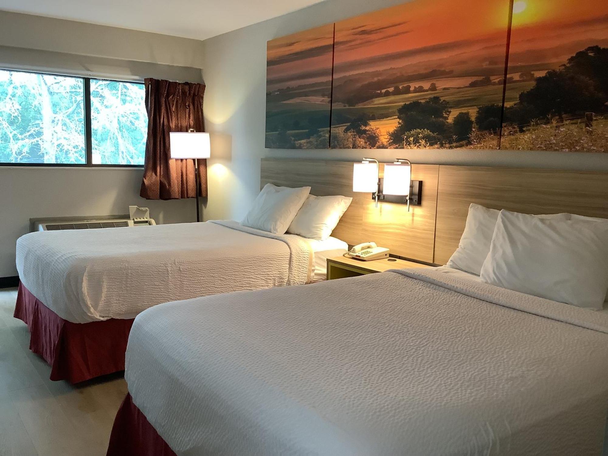 Deluxe Double Room with Two Double Beds - Non-Smoking