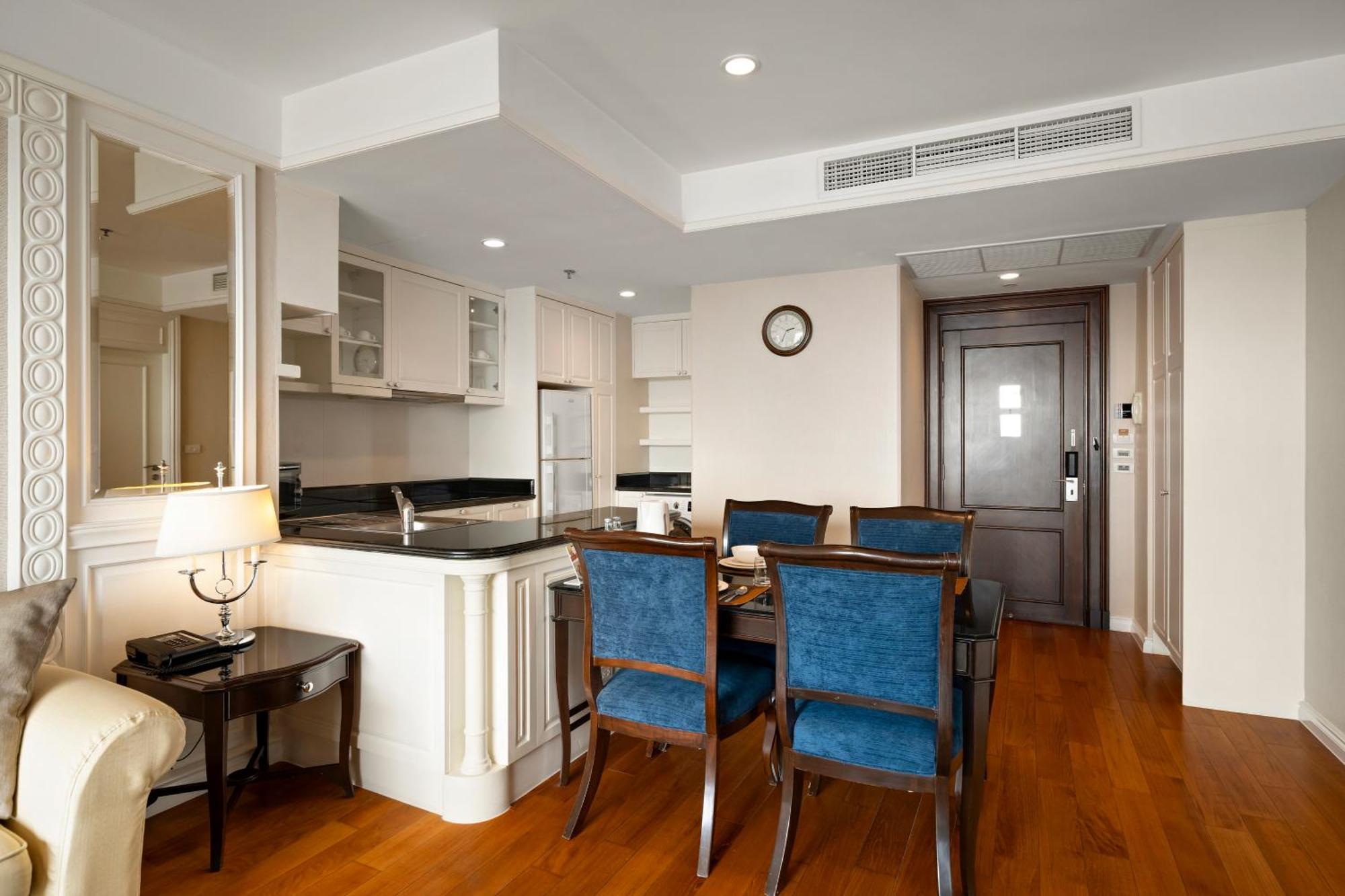 Executive Suite