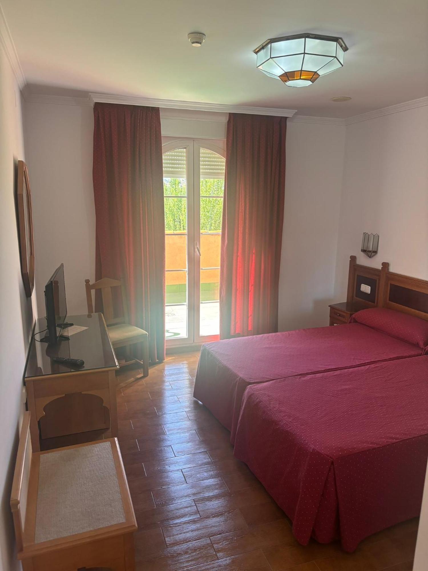 Single Room Private Bathroom