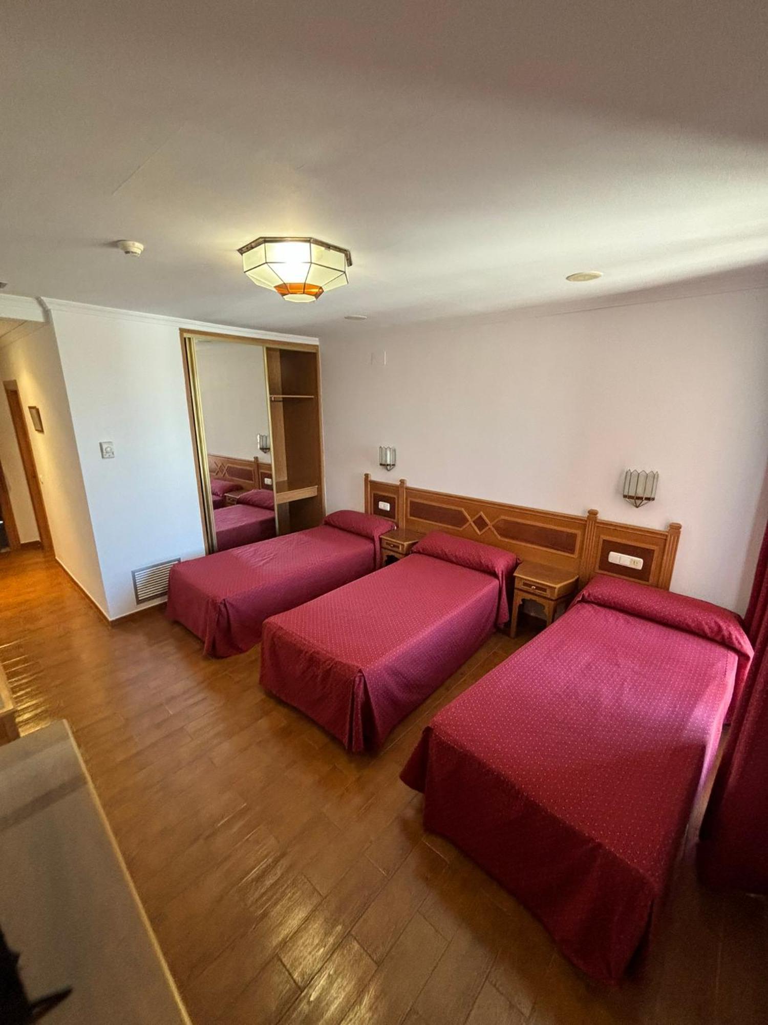 Triple Room Private Bathroom