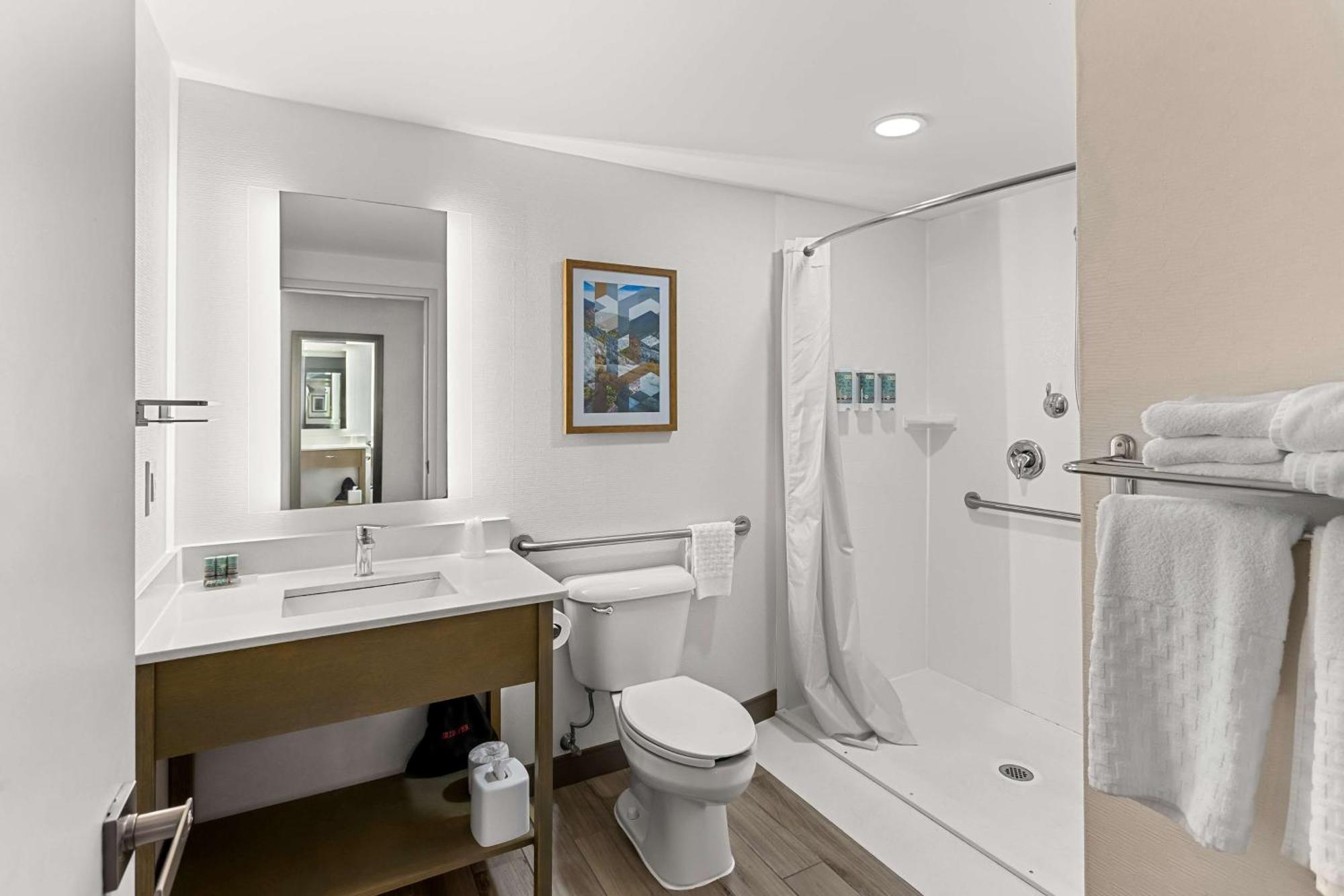 Double Room Two Double Beds Mobility Accessible Roll Shower