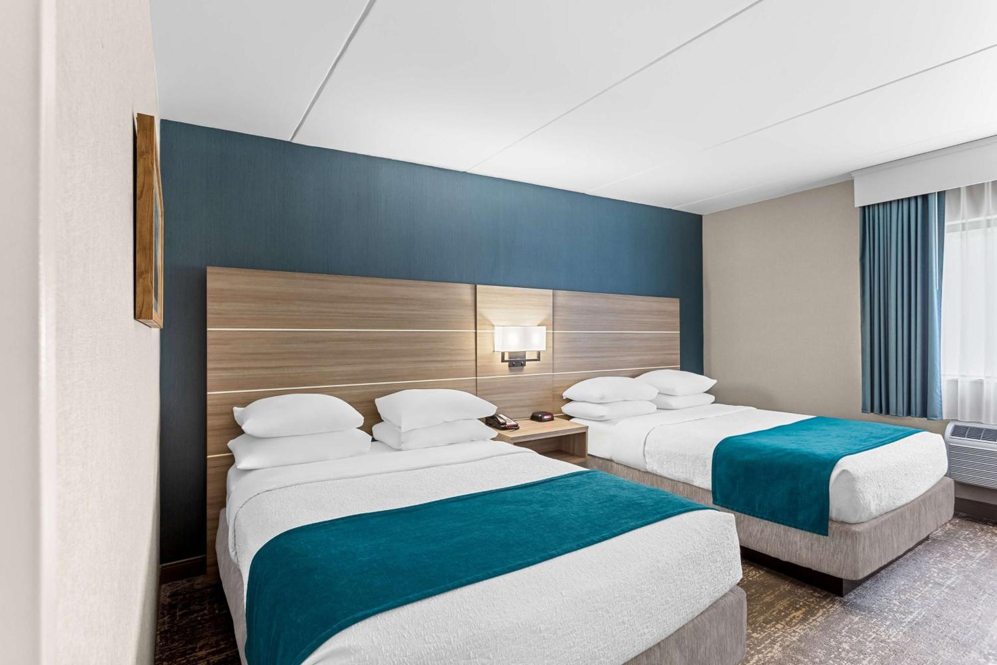 Queen Room Two Queen Beds Non-Smoking