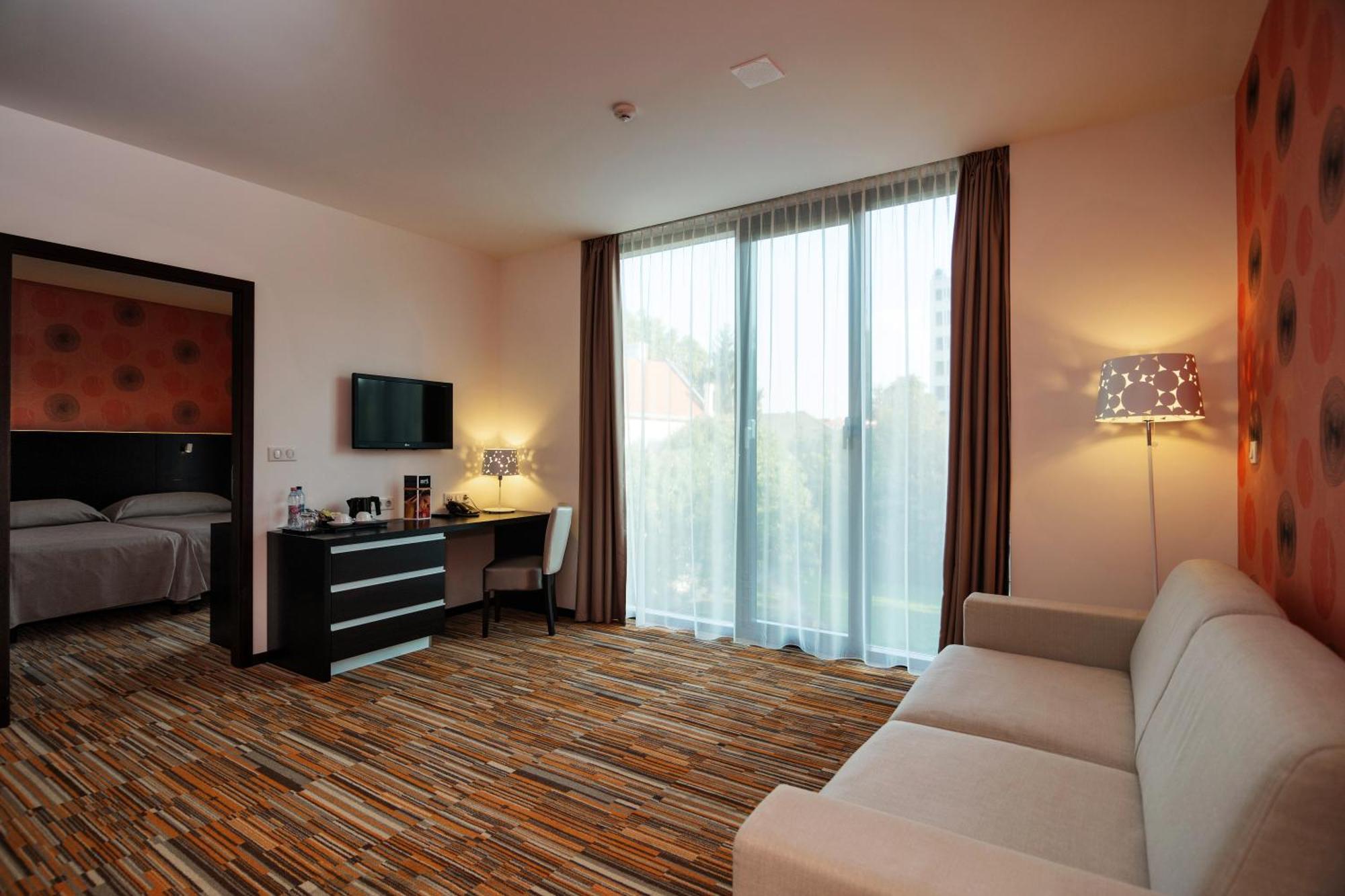 One-Bedroom Suite