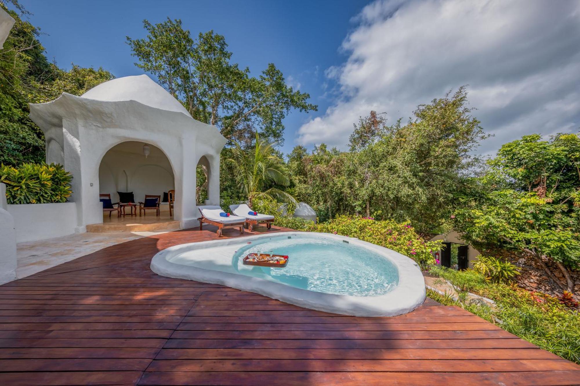 Garden View Pool Pavilion