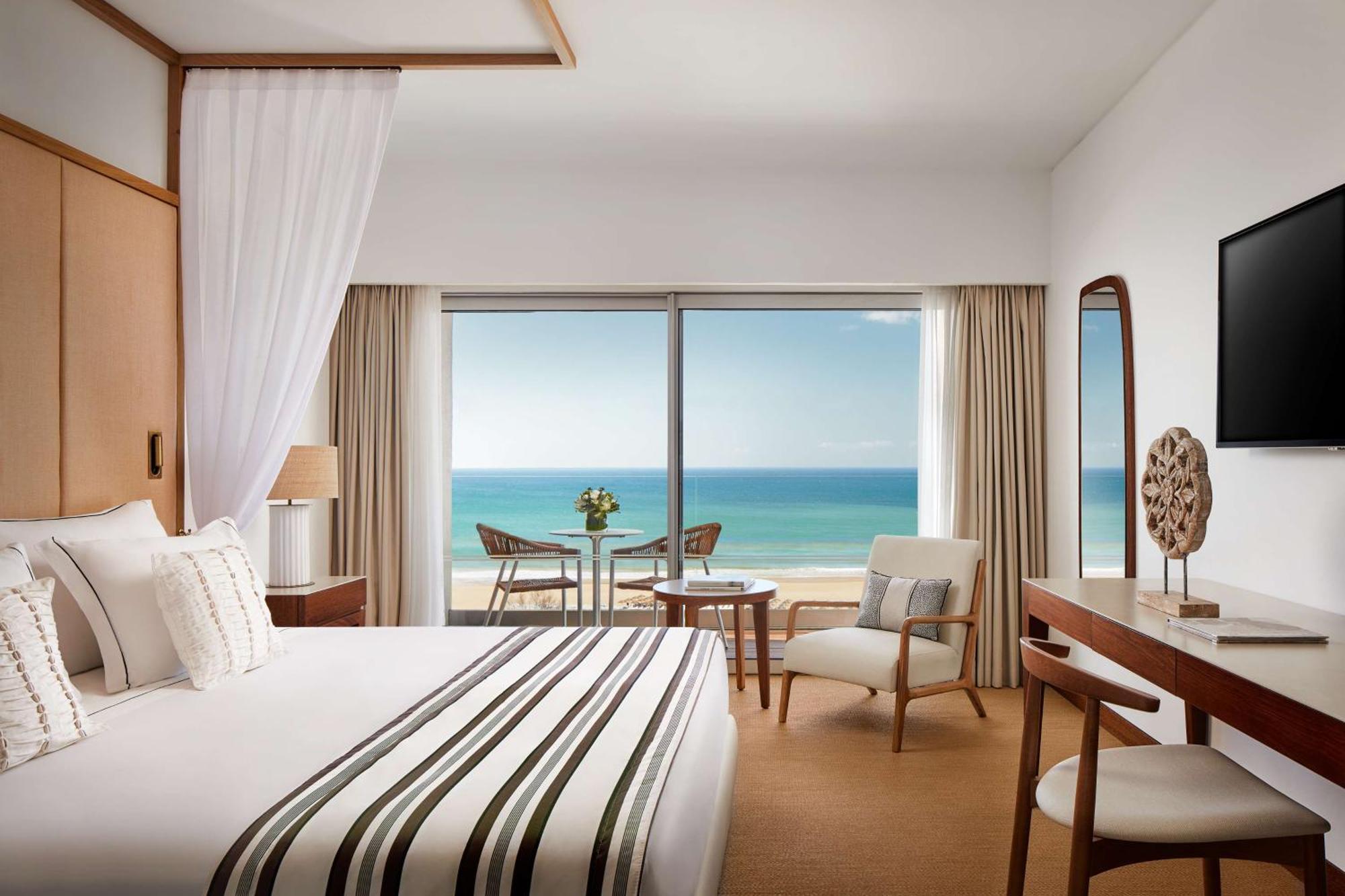 Quarto Premium Puro Beach com Cama de Casal ou 2 de Solteiro, Vista do Mar e Cama Extra