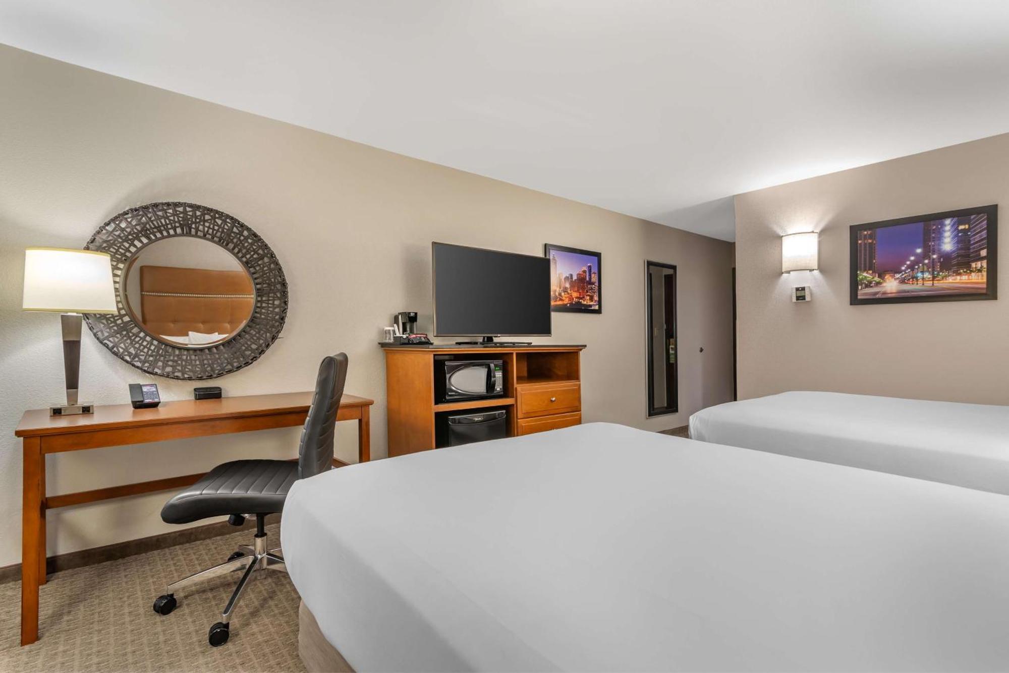 Deluxe Queen Room Two Queen Beds