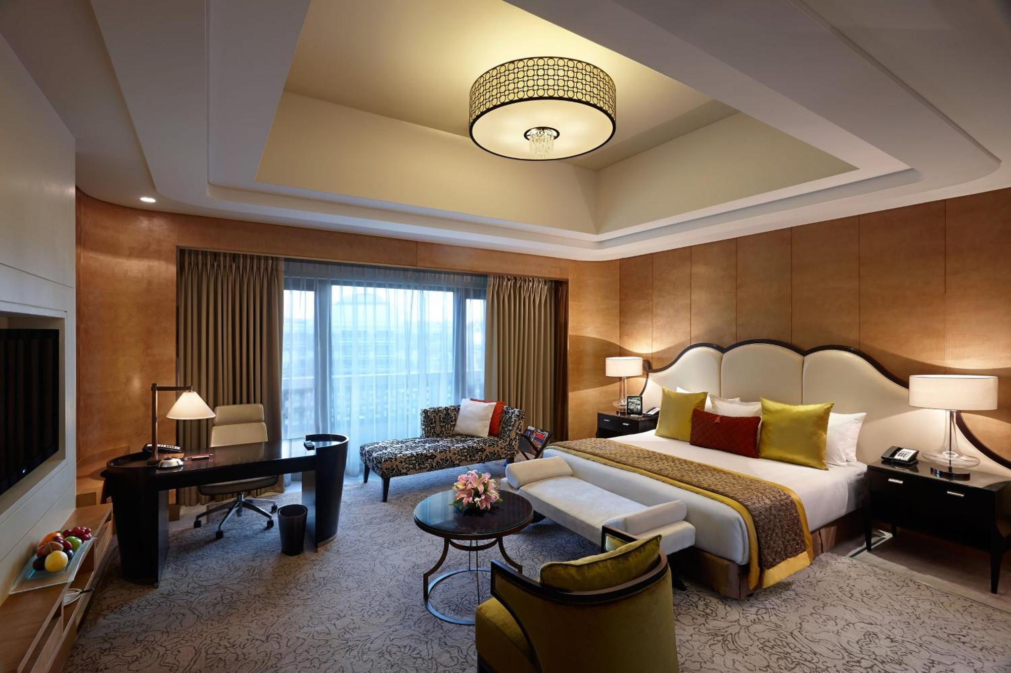 ITC One Larger Guest room 1 King or 2 Twin or Single Beds