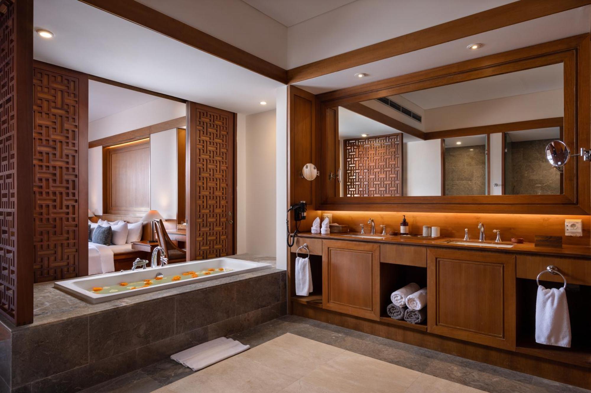 Two-Bedroom Garden View Family Suite