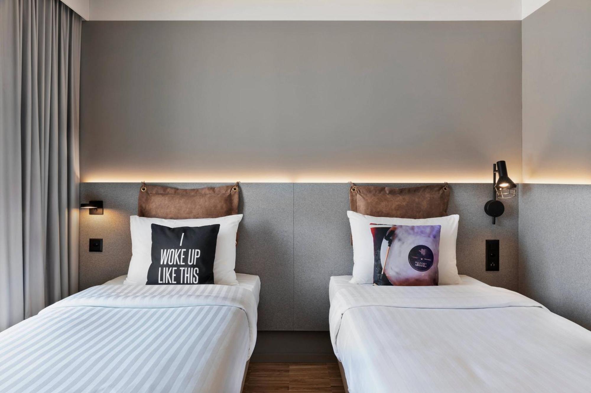 Moxy Sleeper Guest room 2 Twin or Single Beds
