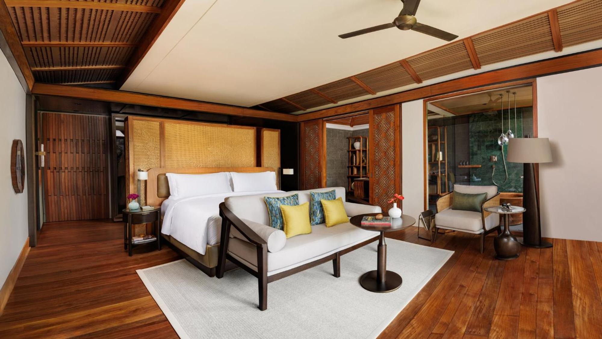 Studio King Suite