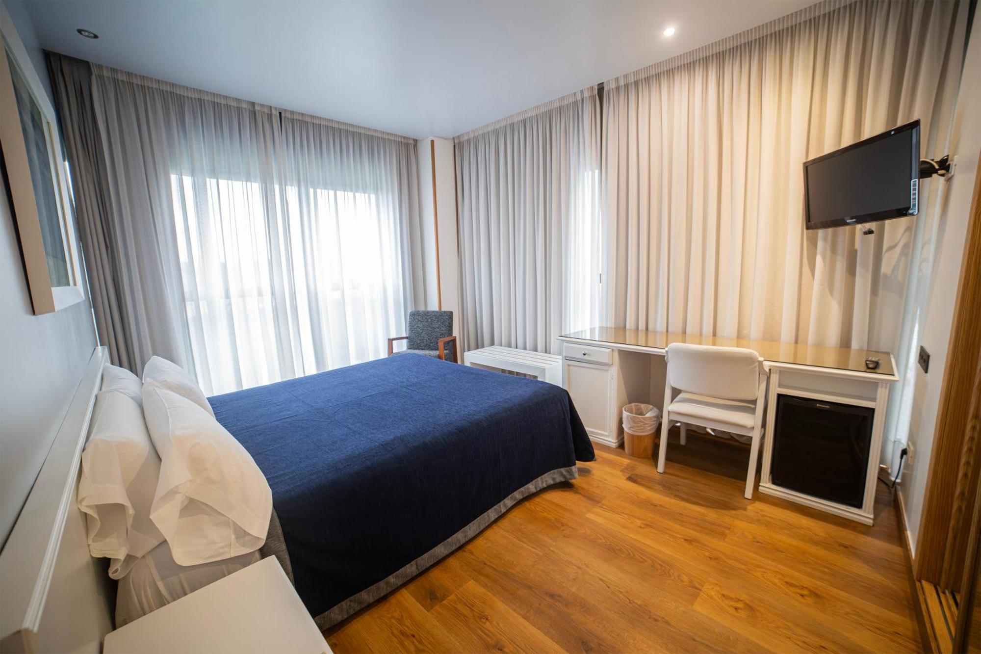 Queen Room Spa Bath