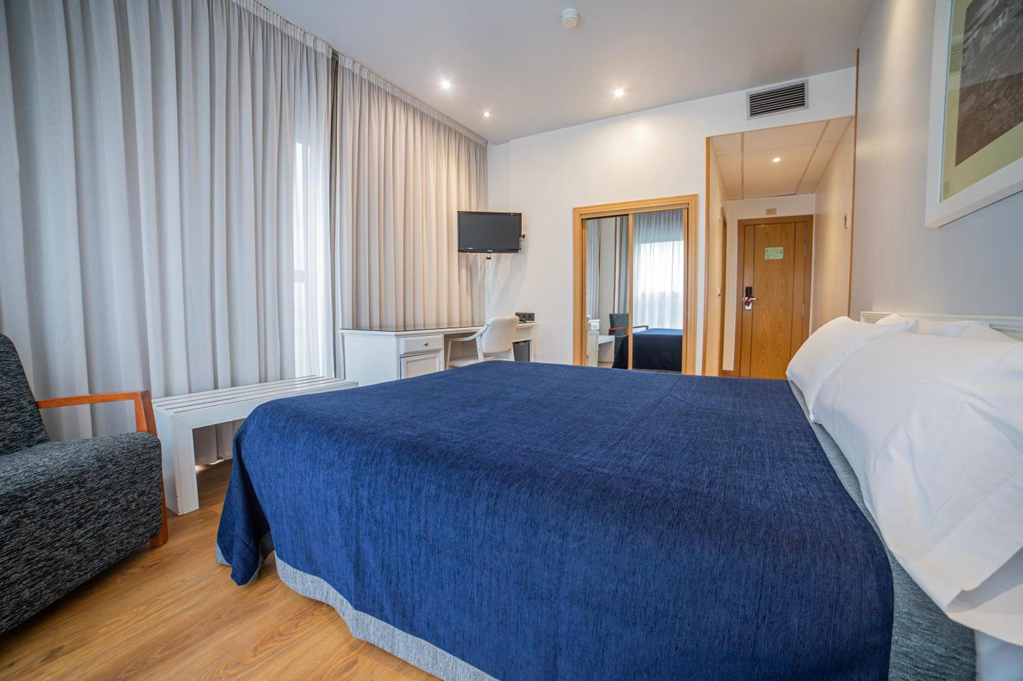 Queen Room Spa Bath