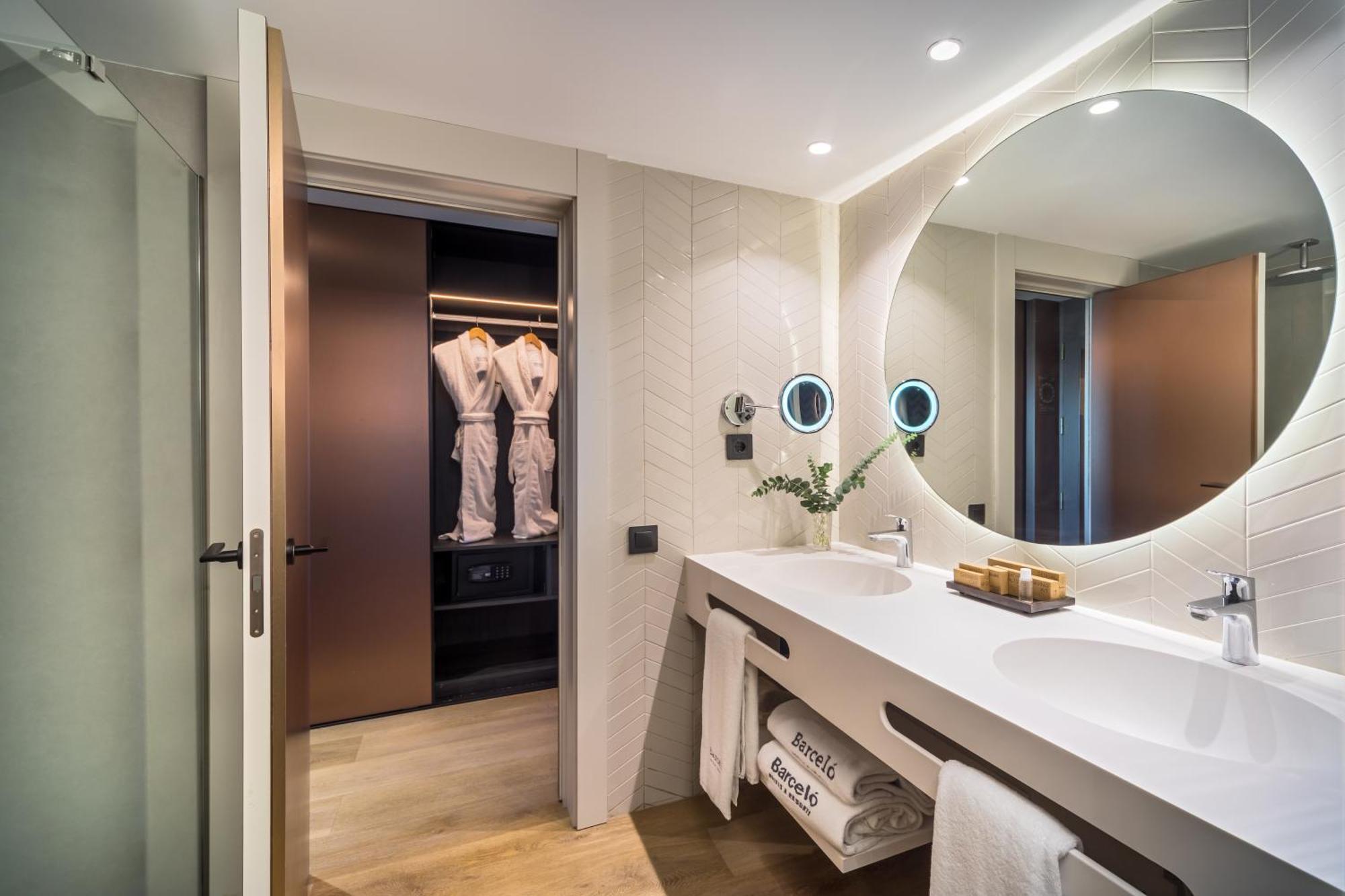 Deluxe Premium Room