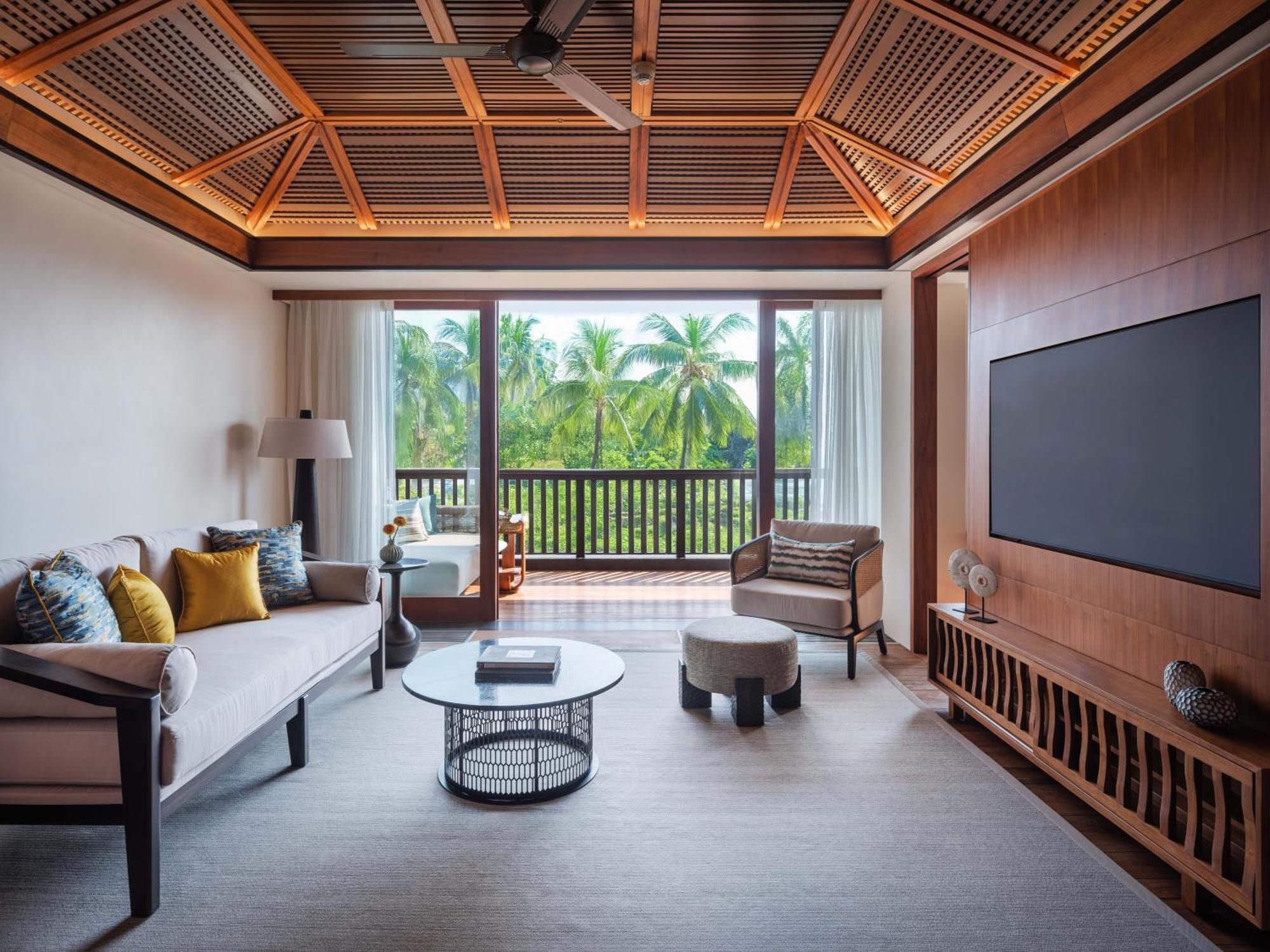One-Bedroom King Suite