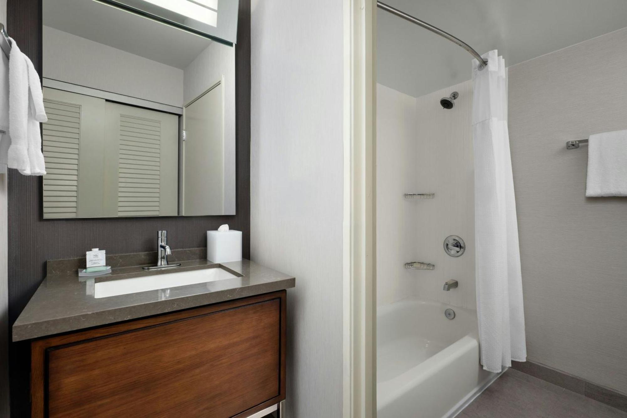 Doppelzimmer mit 2 Doppelbetten