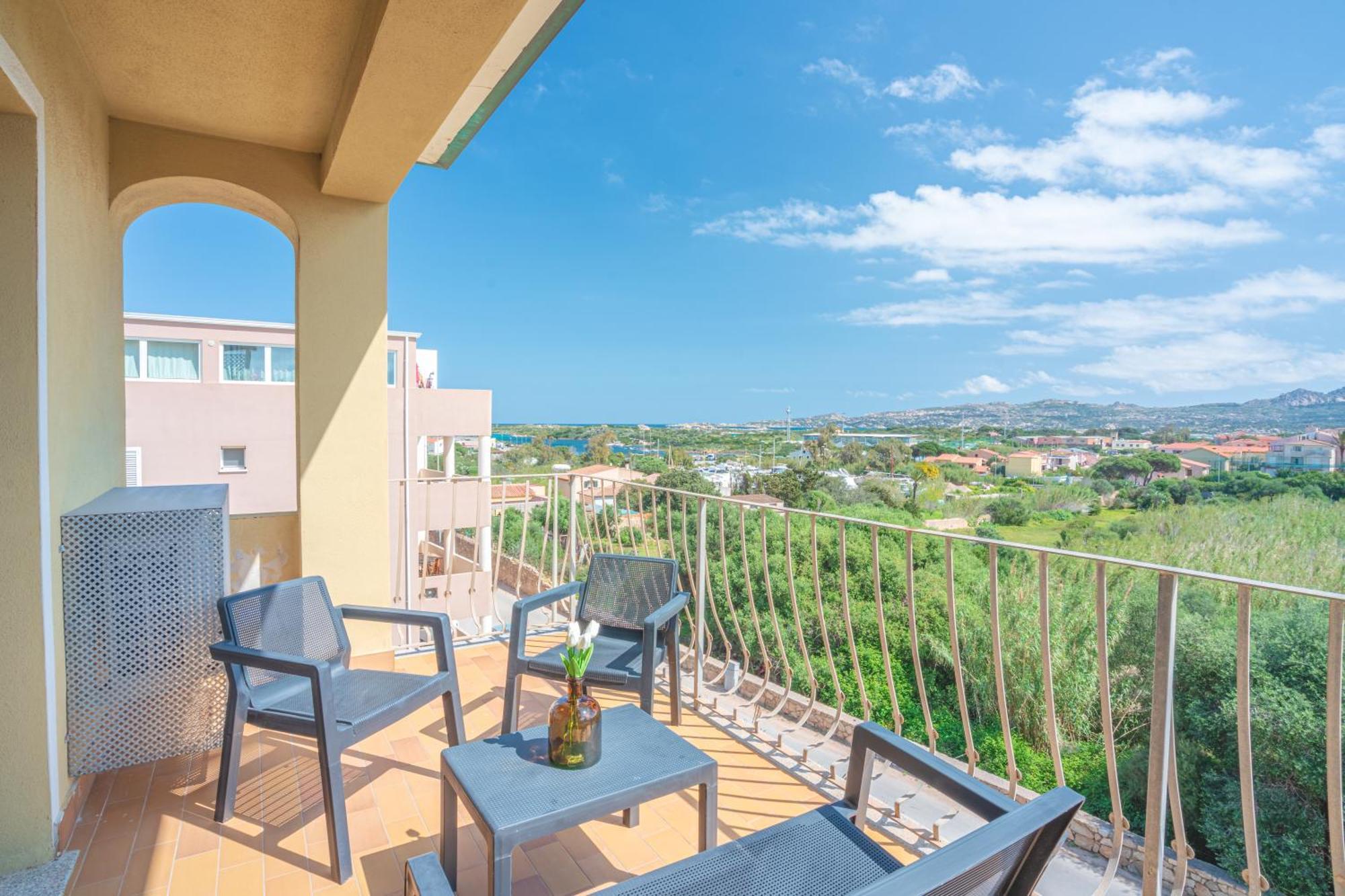 One-Bedroom Apartment Terrace