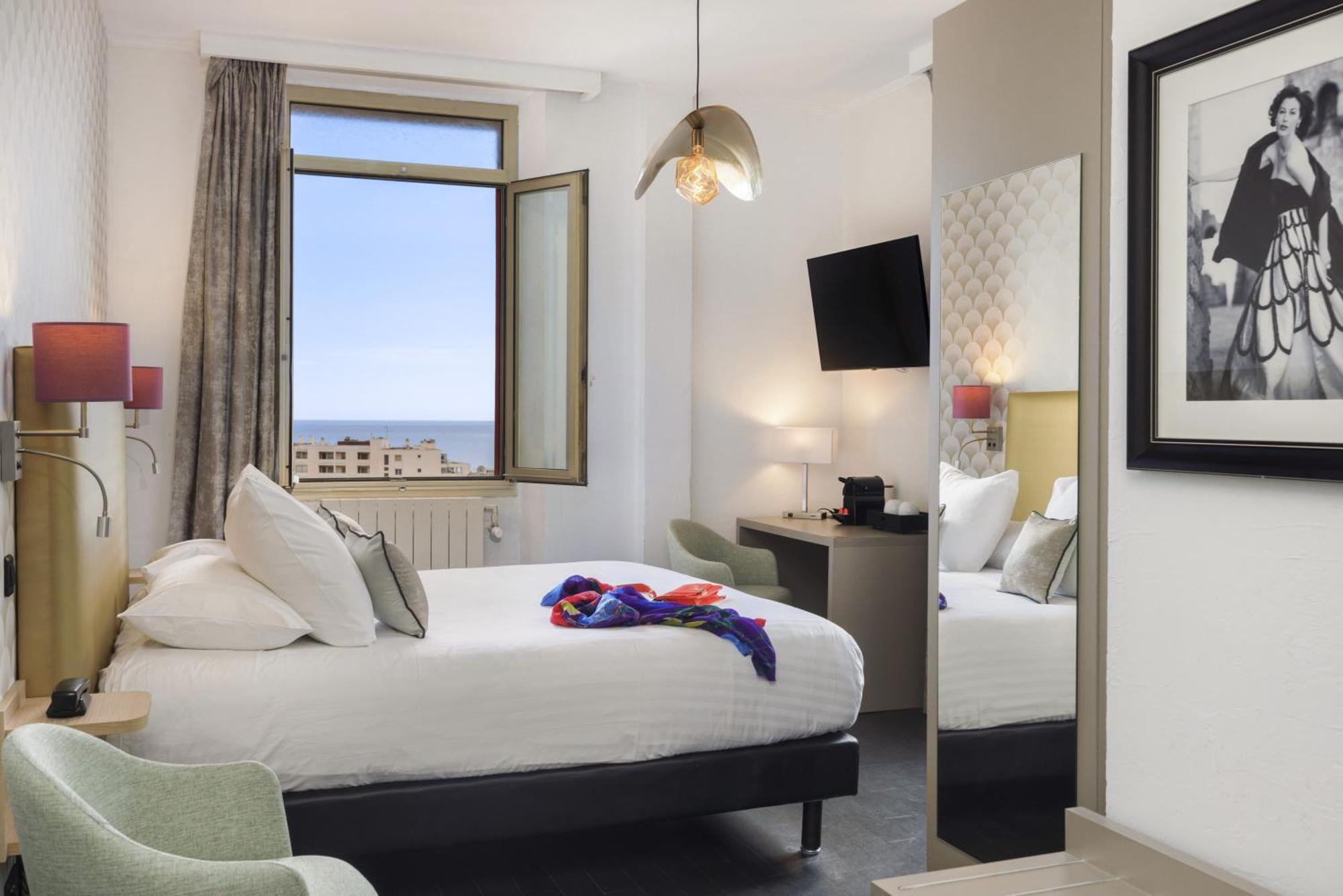 Chambre Lit Queen-Size Deluxe Non-Fumeurs - Vue sur Mer
