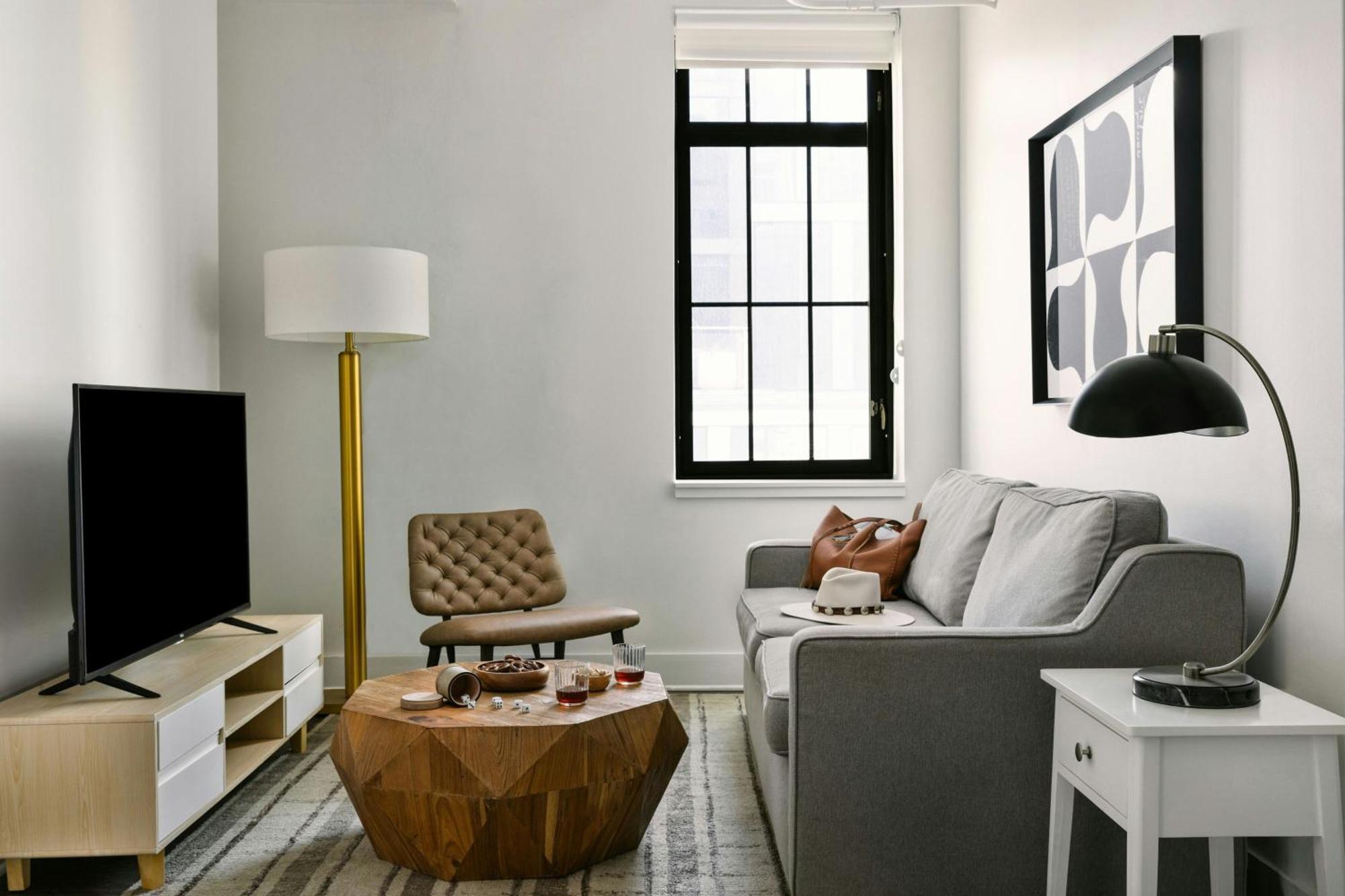One-Bedroom Apartment Queen Sofa Bed