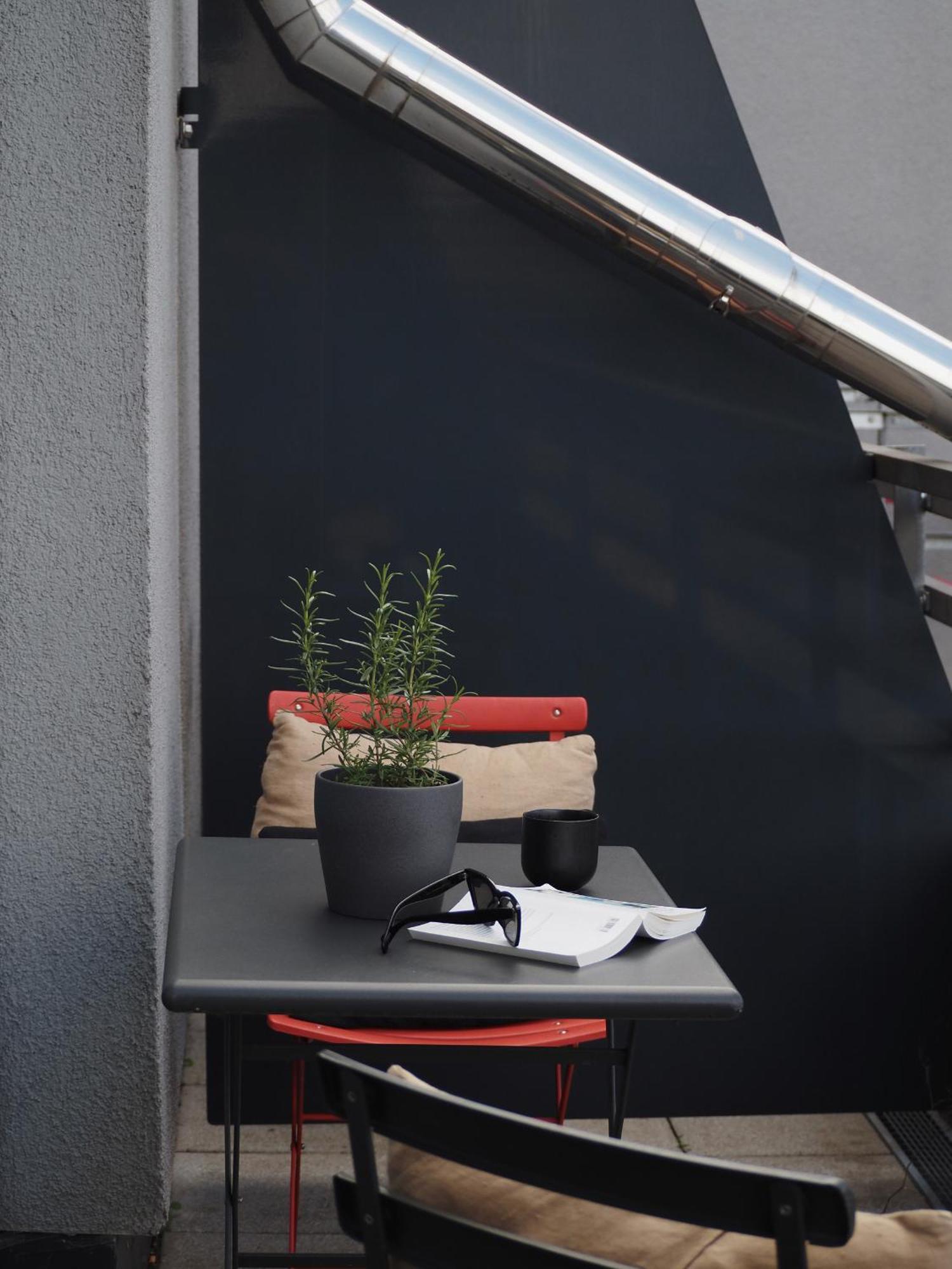 Bold Studio Balcony