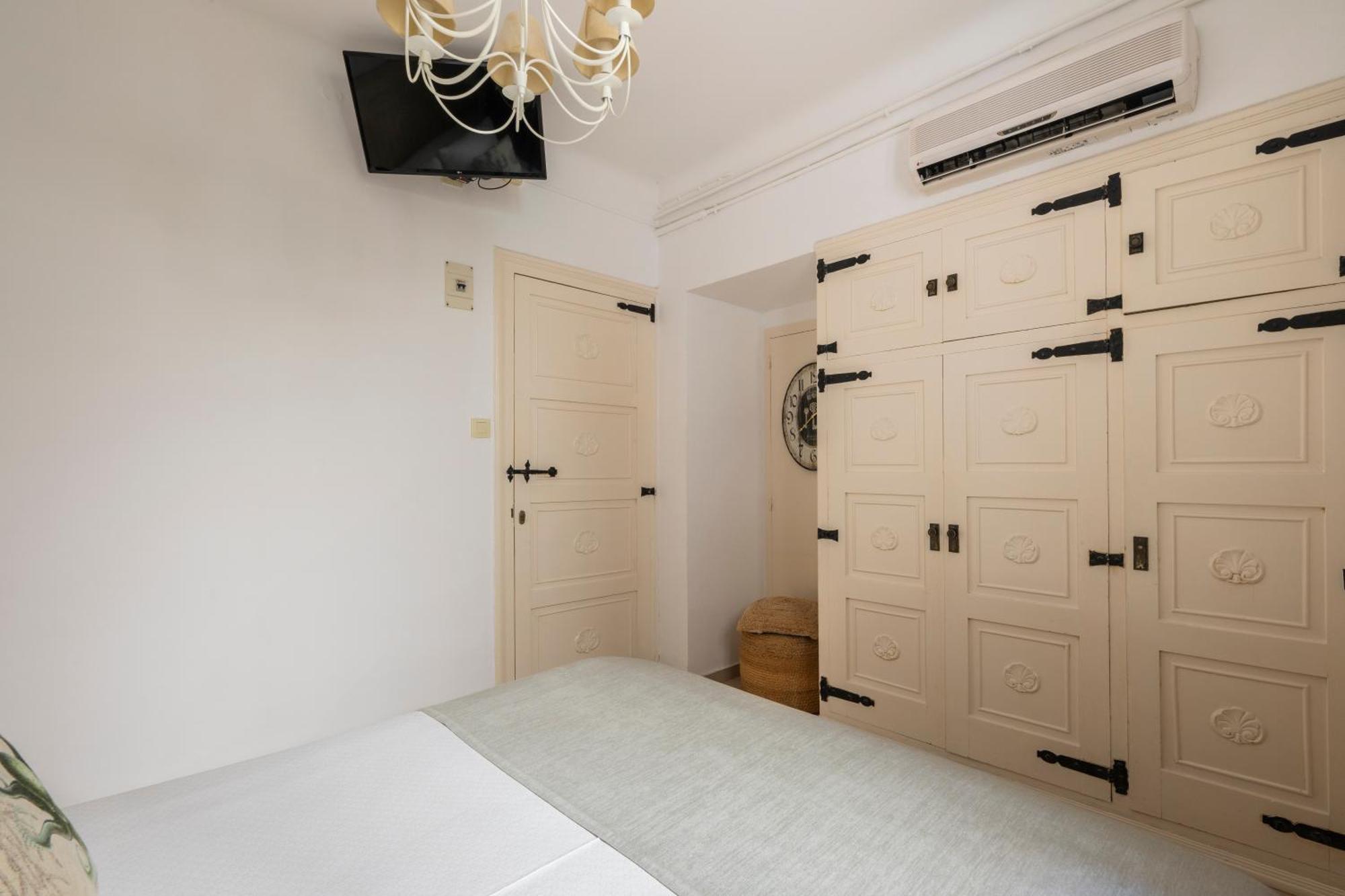 Economy Double or Twin Room